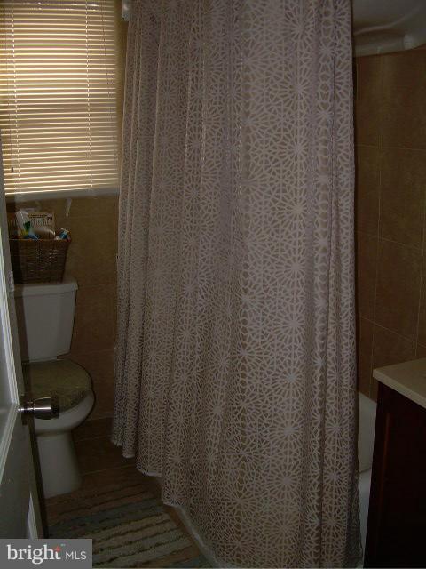 ADDISON HEIGHTS - Residential