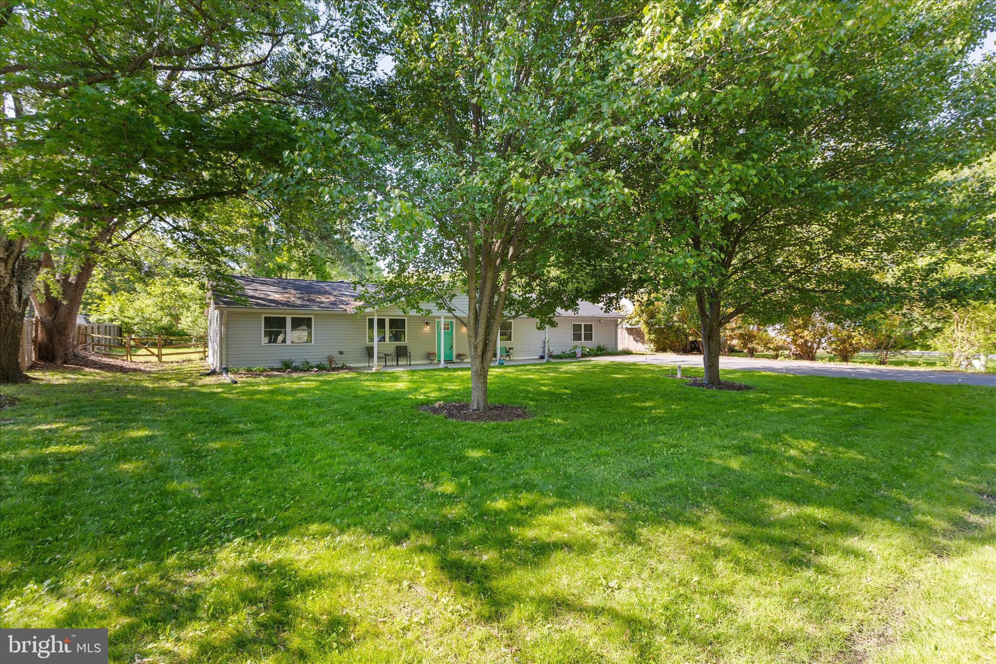 1906 STEVENS DRIVE