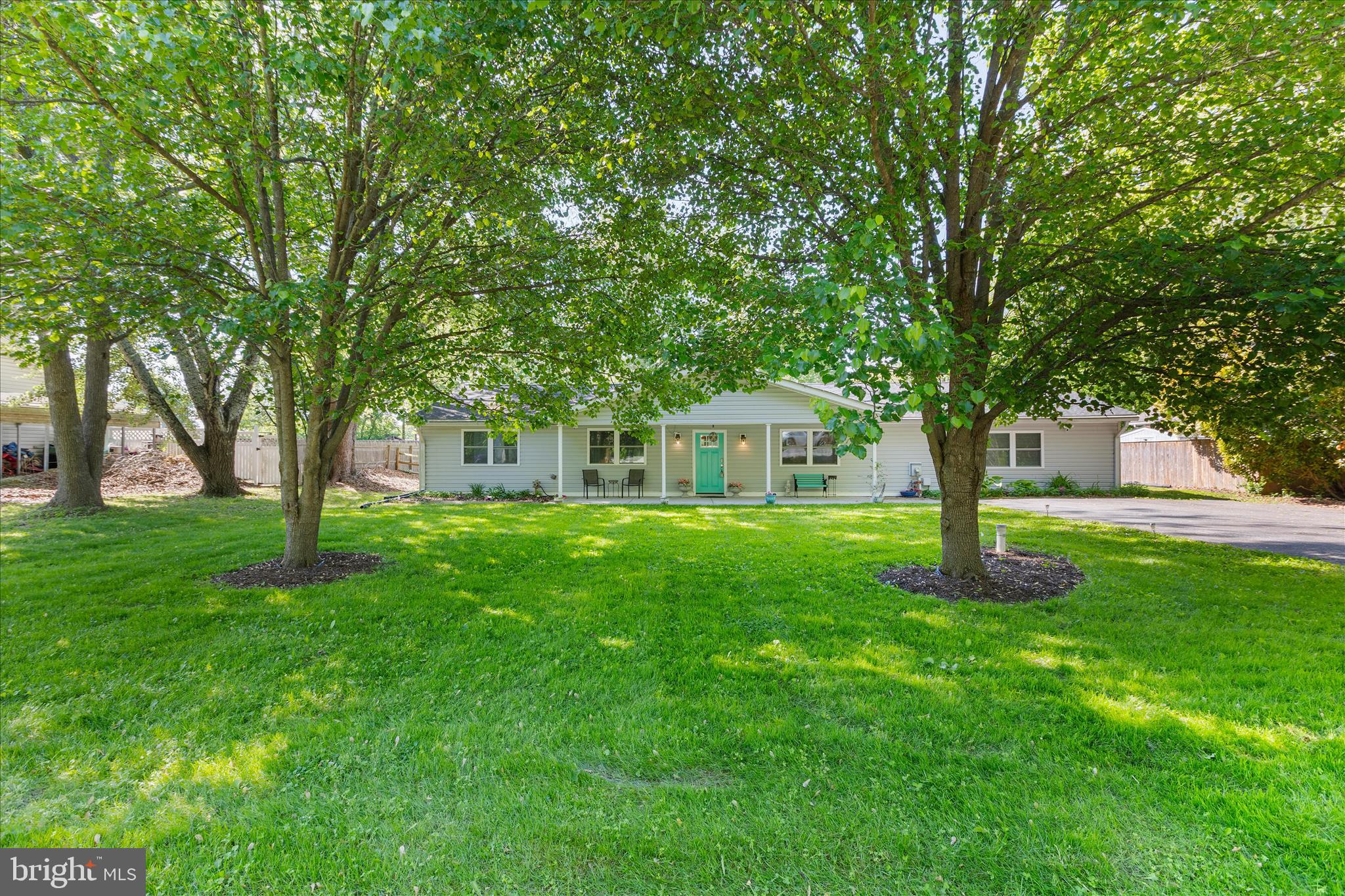 1906 STEVENS DRIVE