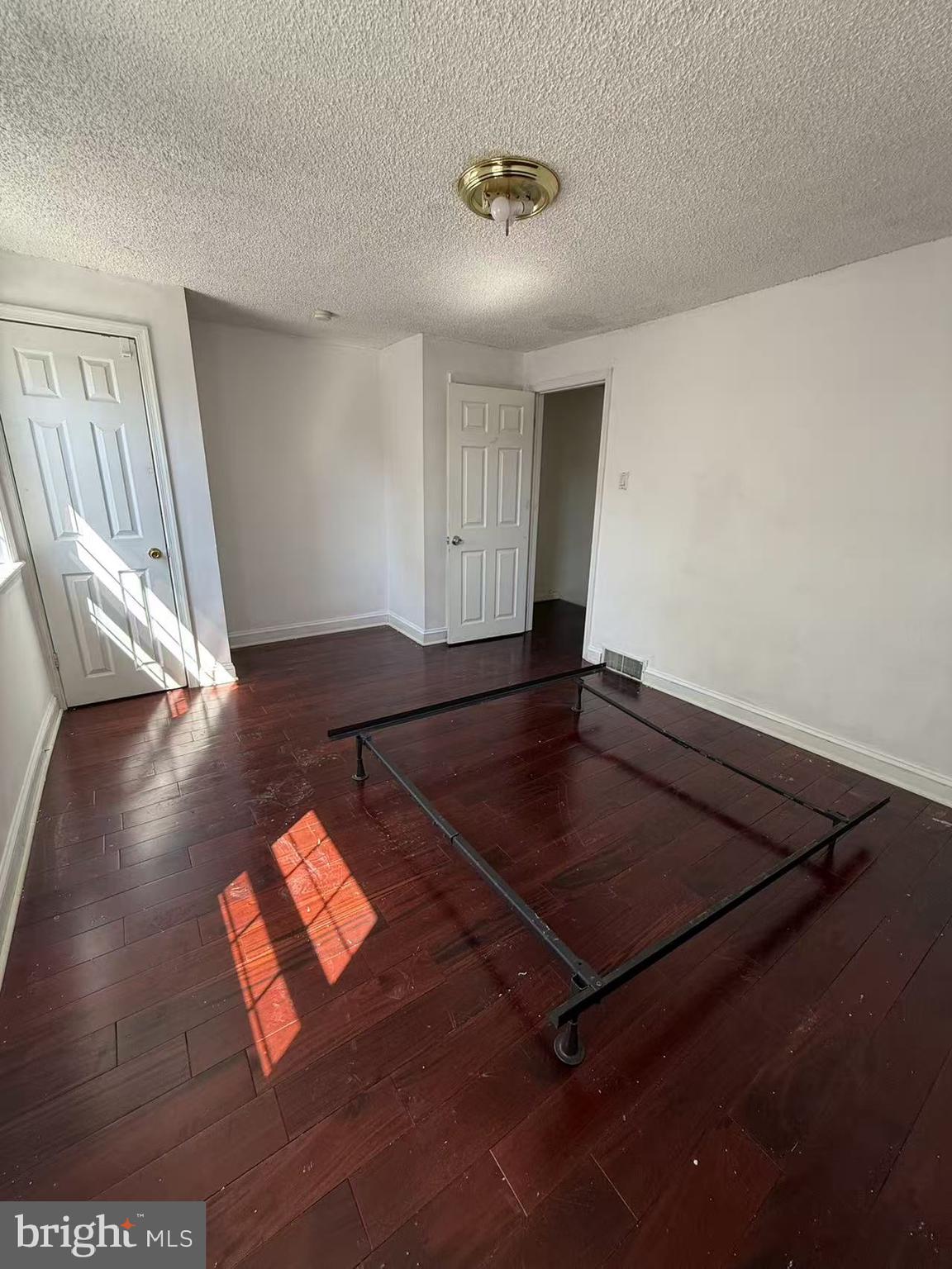 PHILADELPHIA - Residential