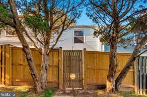 12521 LAUREL GROVE PLACE