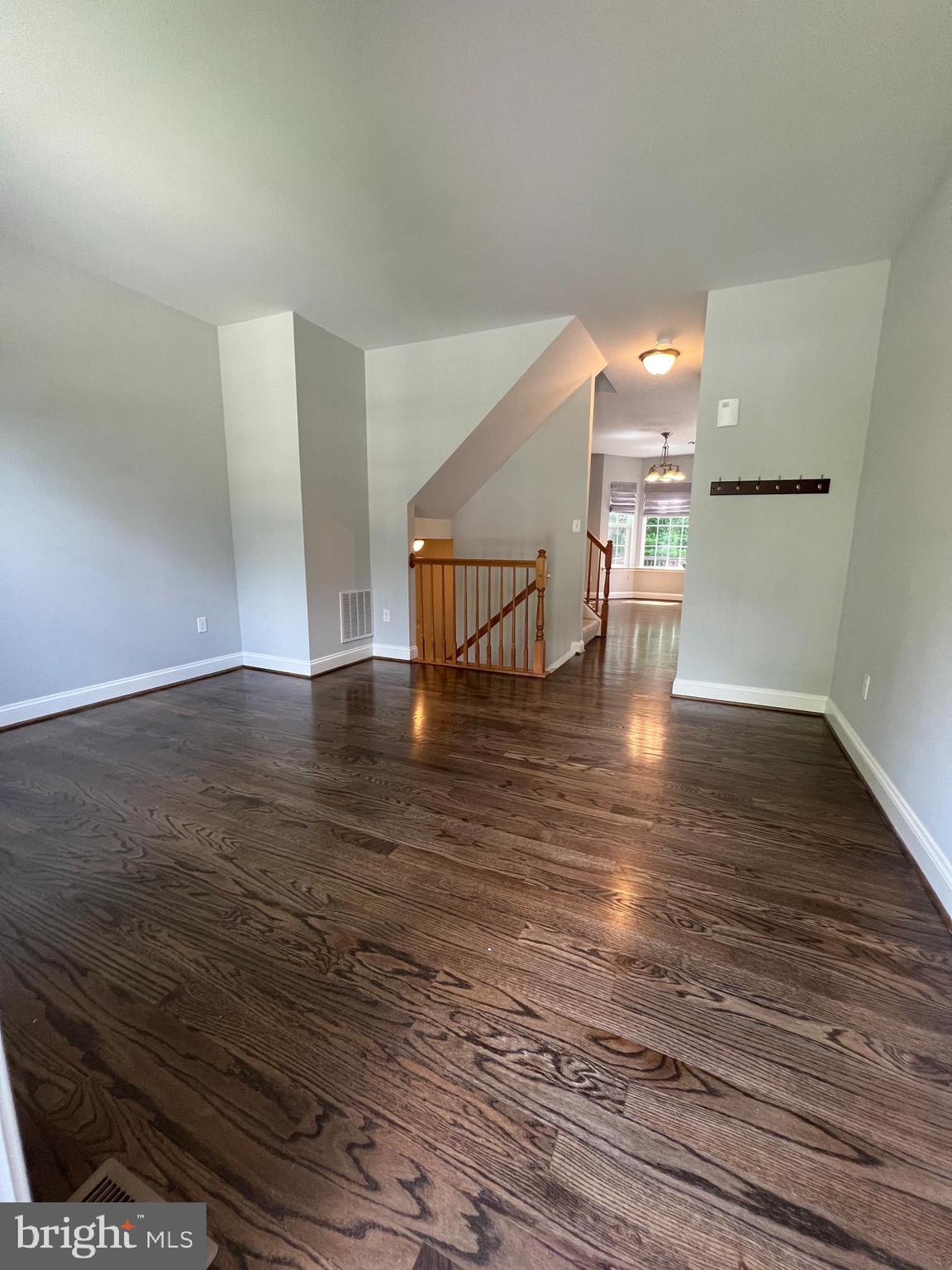 REGULARS - Residential Lease