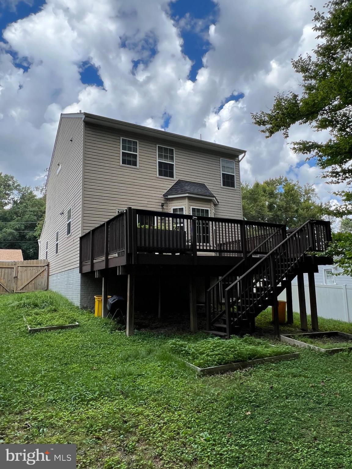 REGULARS - Residential Lease