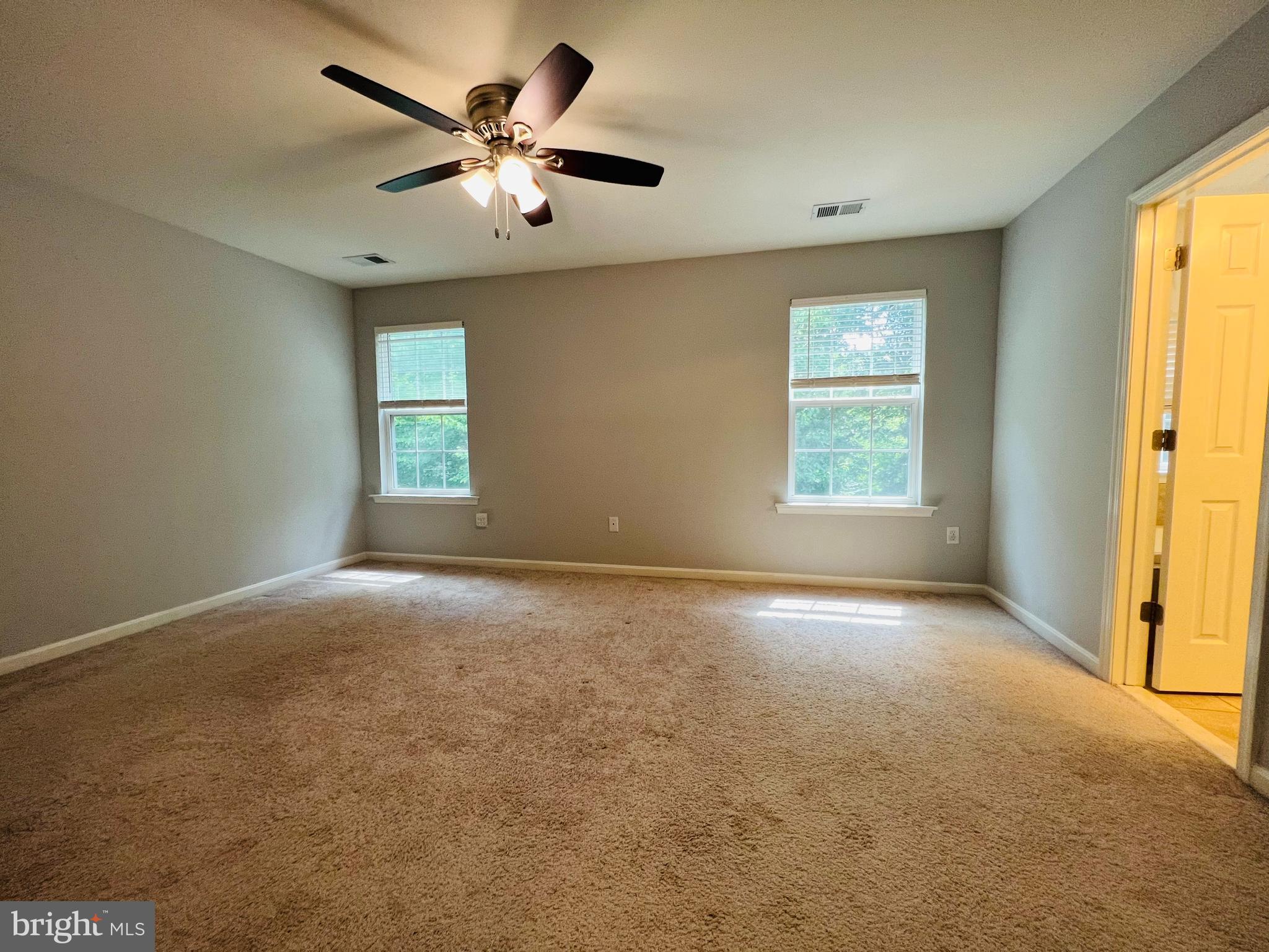 REGULARS - Residential Lease