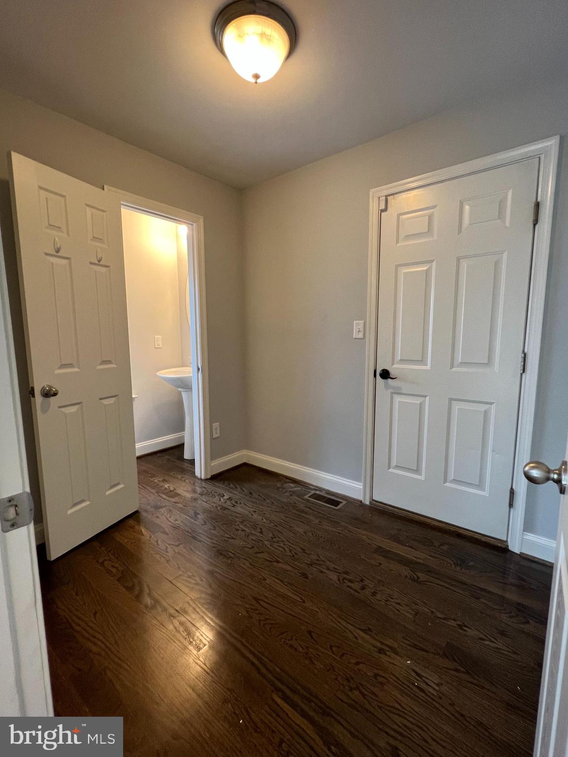 REGULARS - Residential Lease