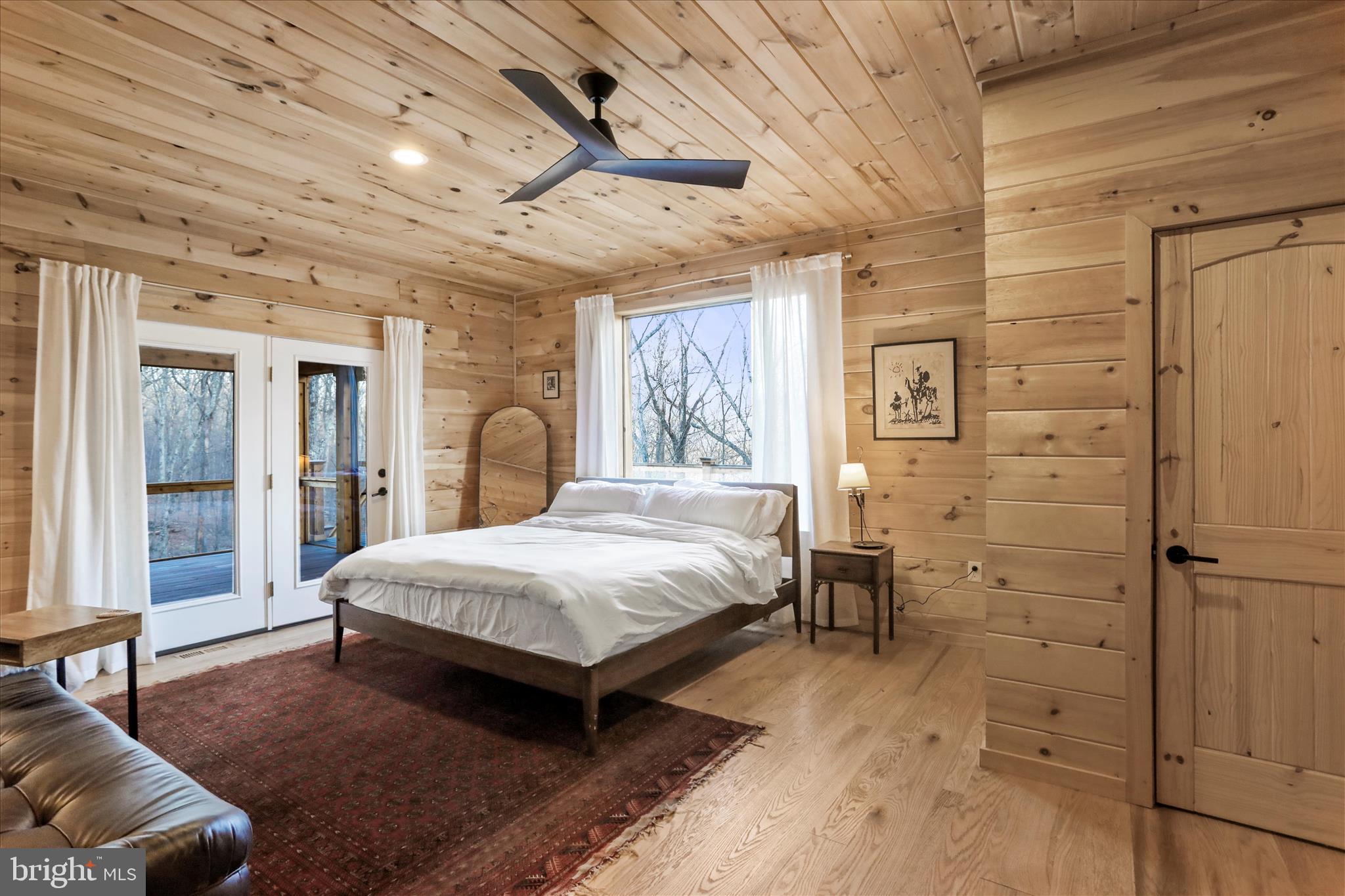 ROUSE MT - Residential