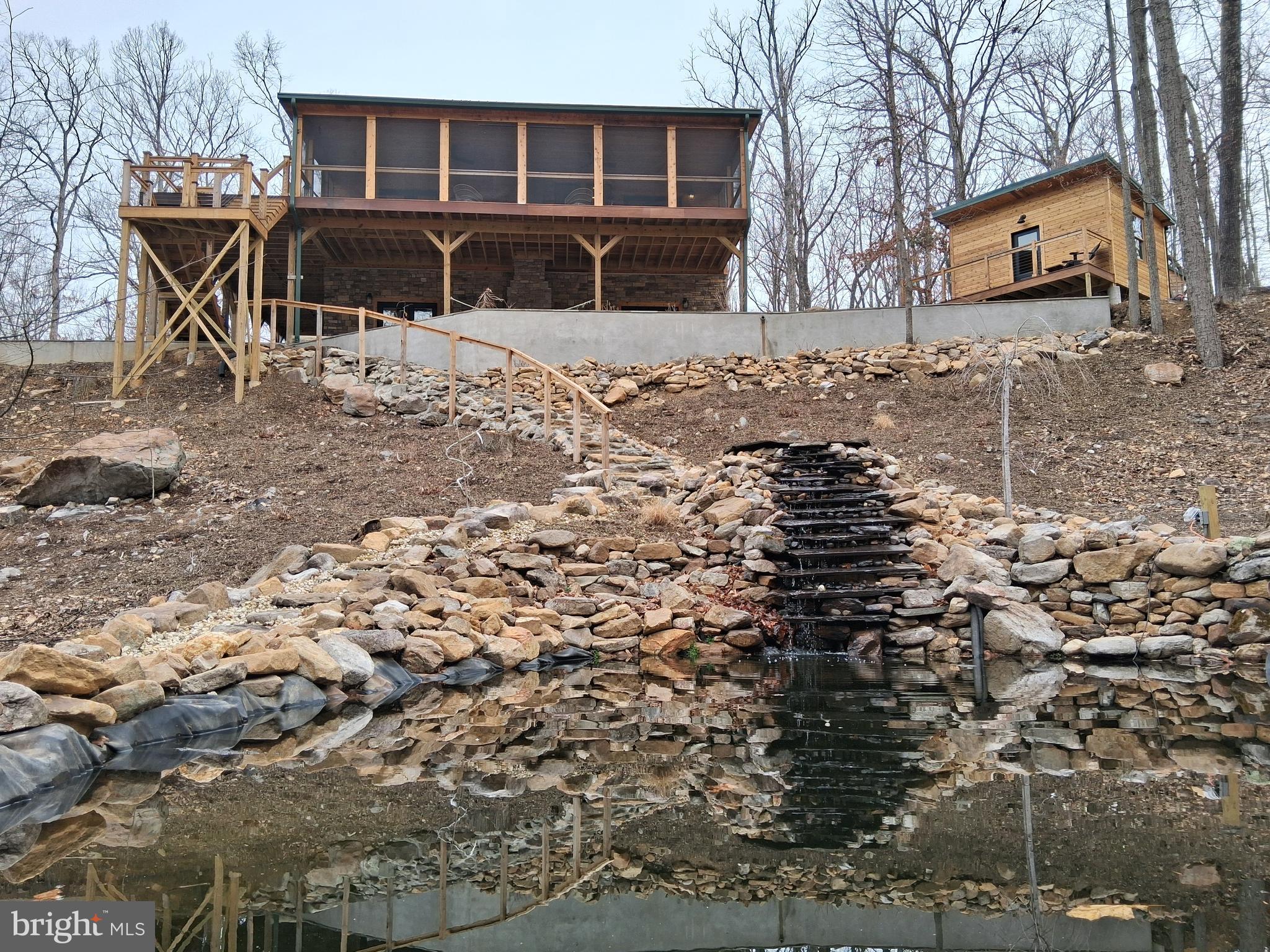 ROUSE MT - Residential