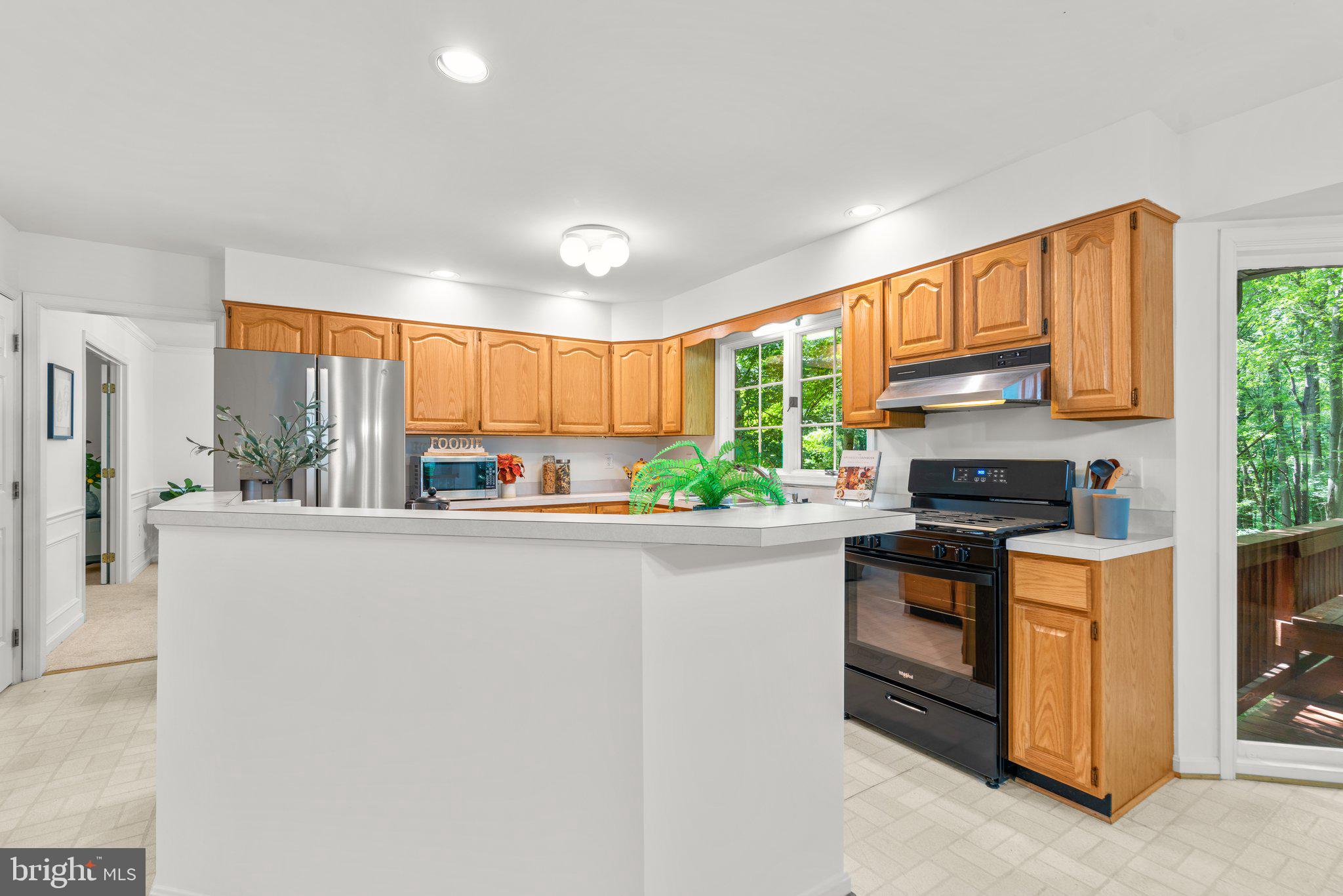 LAYTONSVILLE KNOLLS - Residential