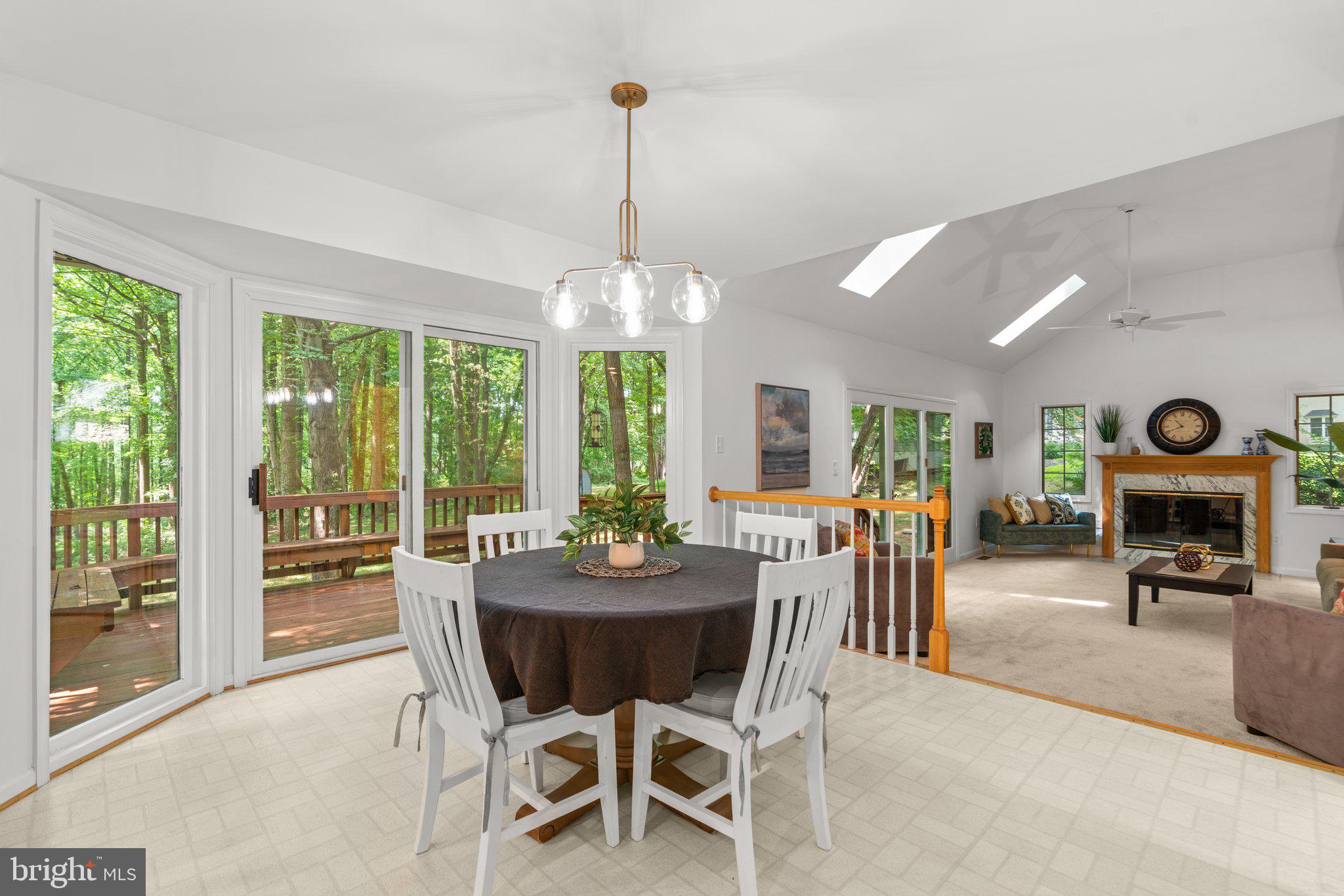 LAYTONSVILLE KNOLLS - Residential