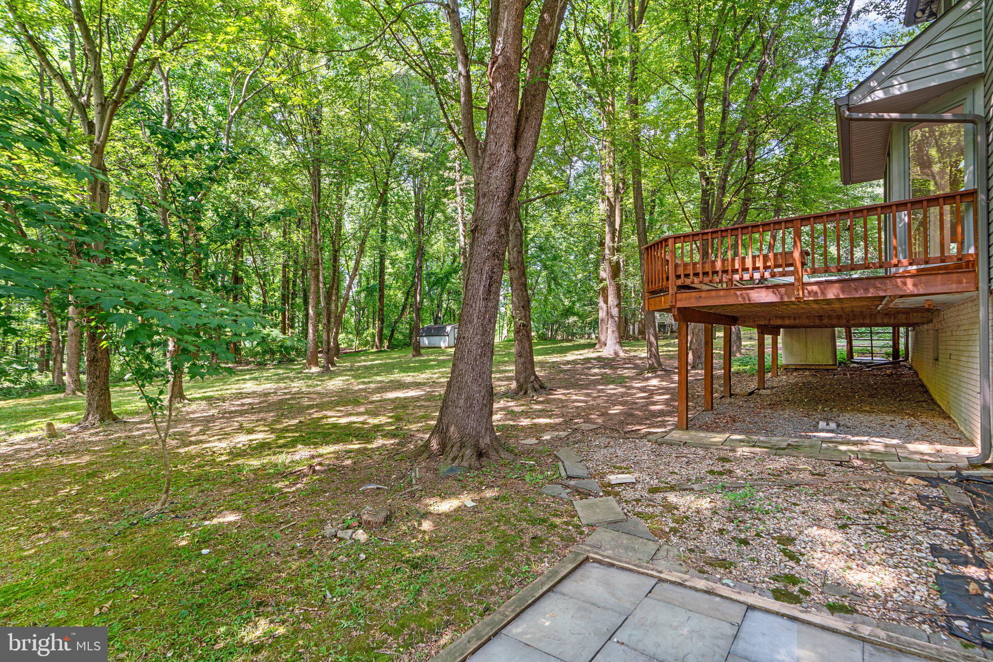 LAYTONSVILLE KNOLLS - Residential