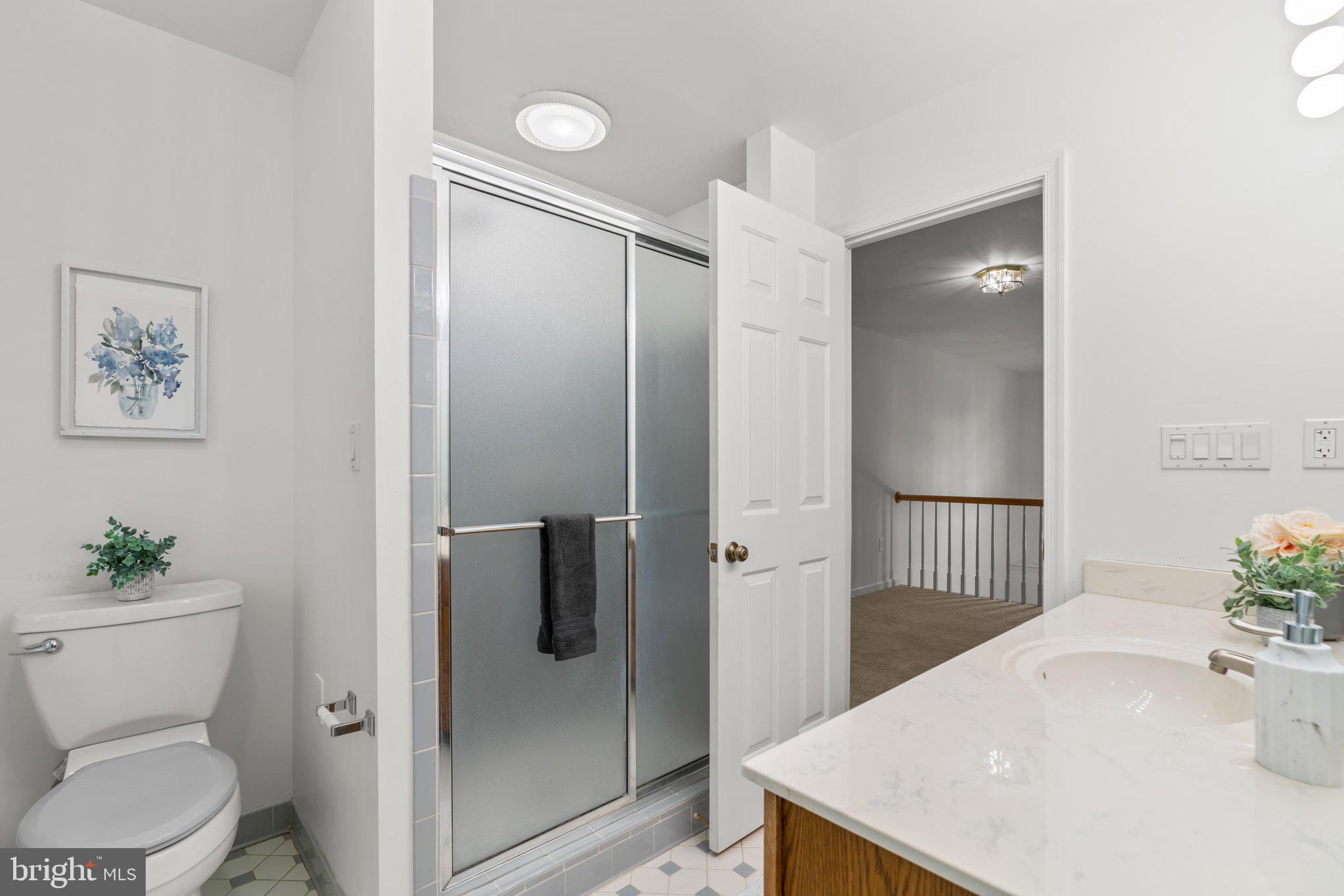 LAYTONSVILLE KNOLLS - Residential