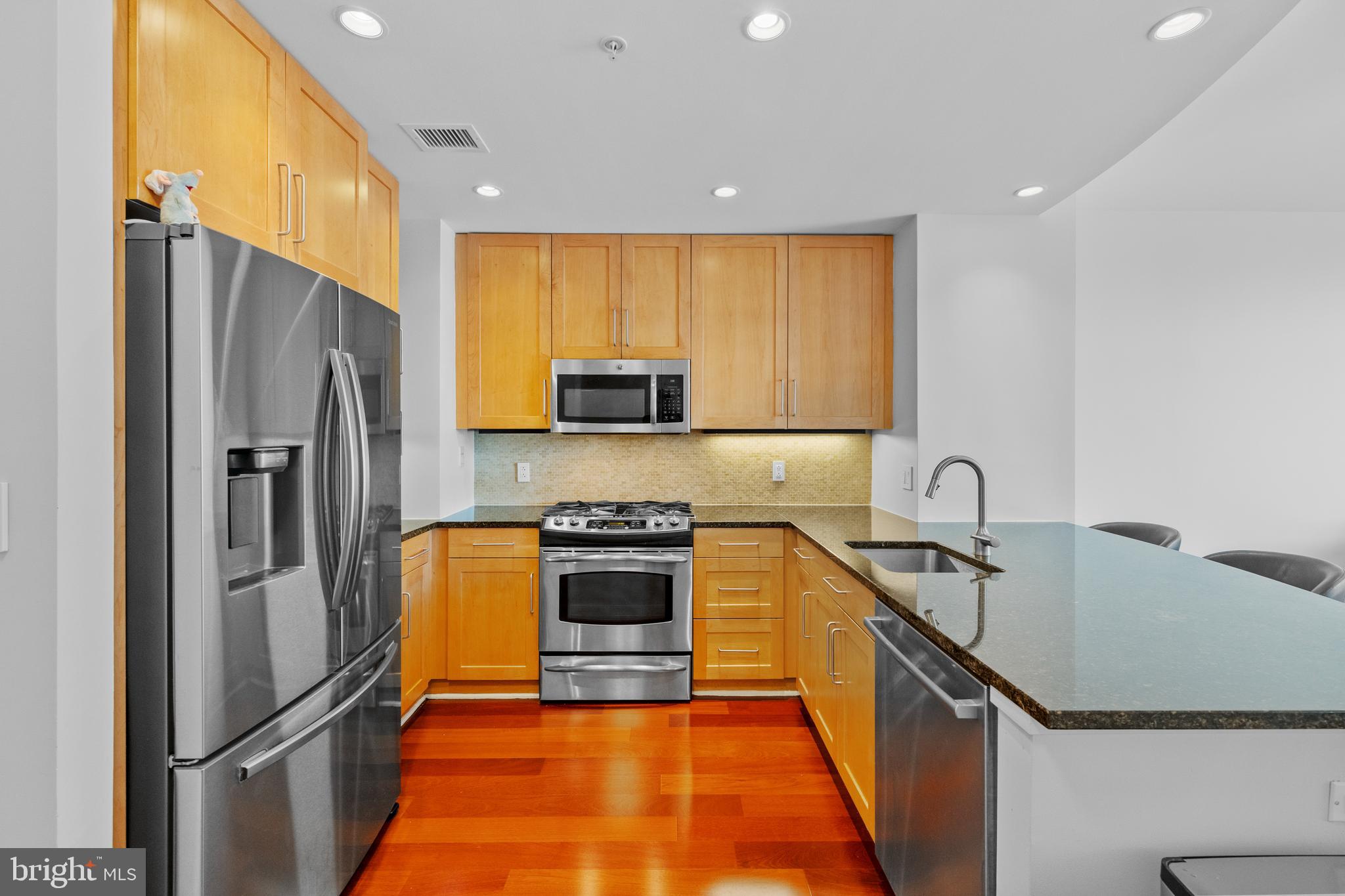 8220 CRESTWOOD HEIGHTS DRIVE 618