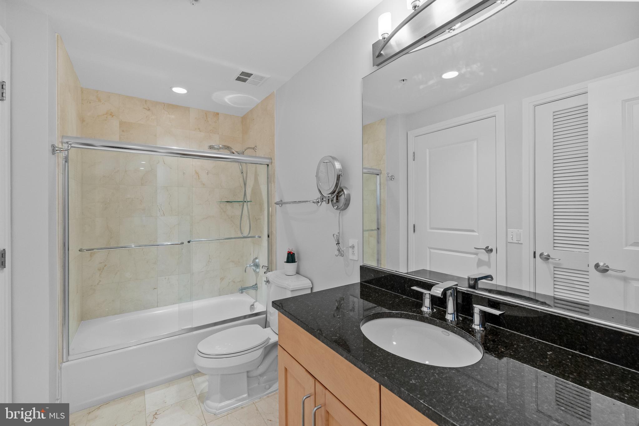 ONE PARK CREST CONDOMINIUM - Residential