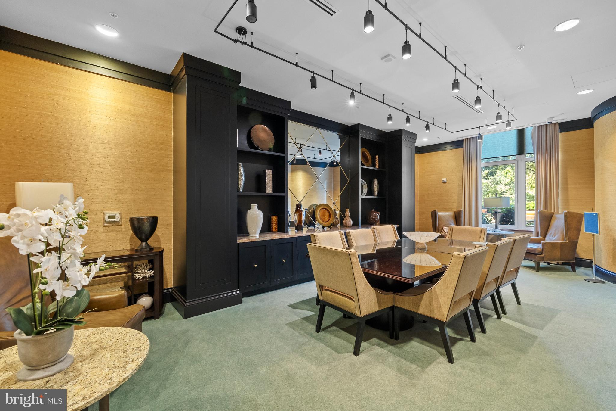 ONE PARK CREST CONDOMINIUM - Residential