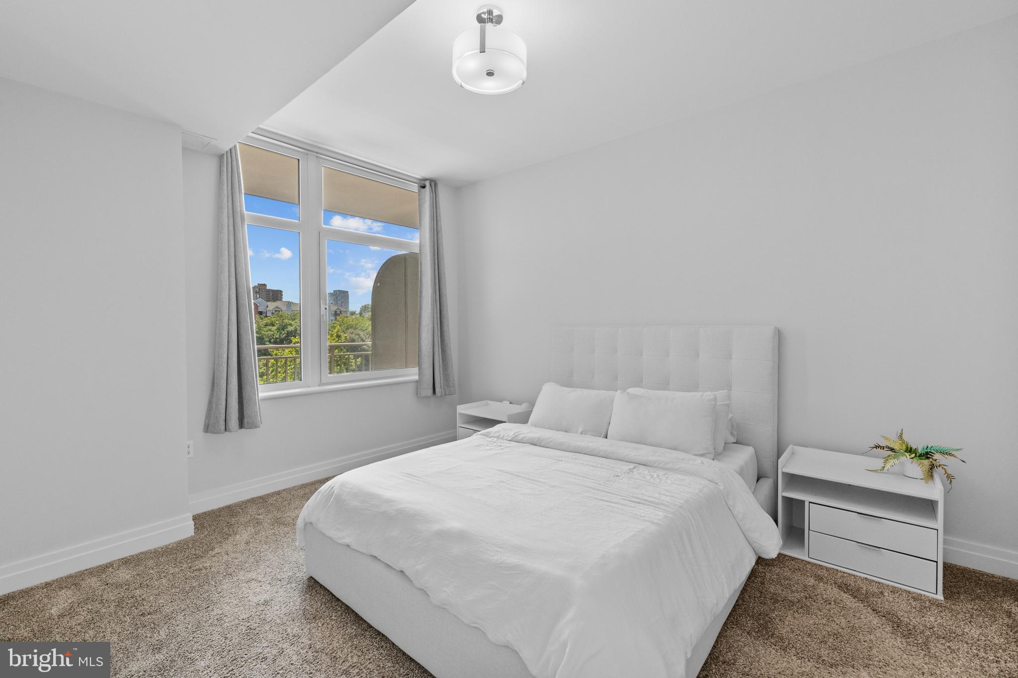 ONE PARK CREST CONDOMINIUM - Residential