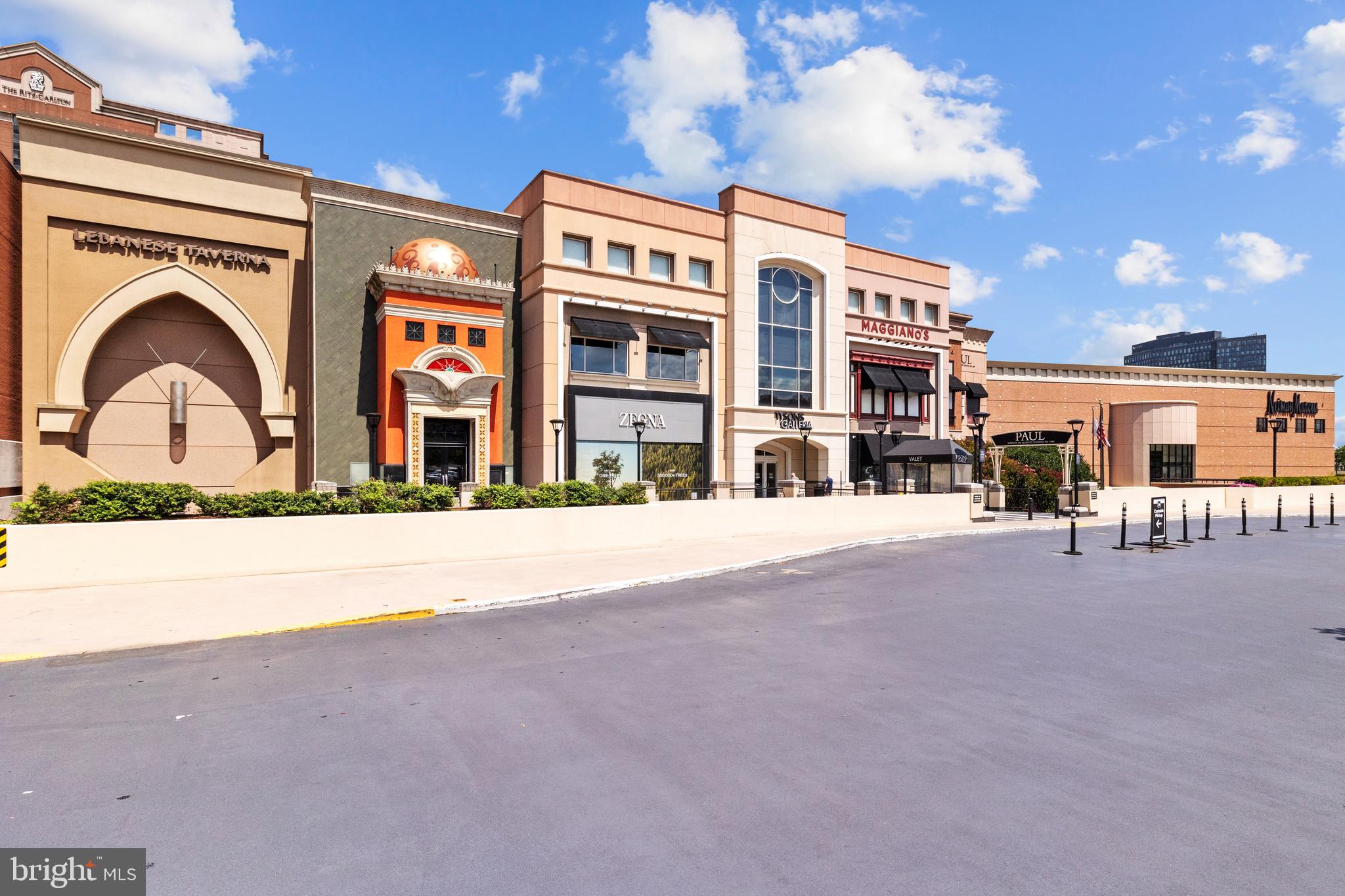 ONE PARK CREST CONDOMINIUM - Residential