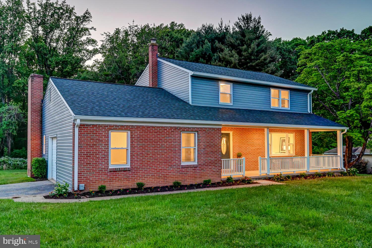 1516 LADY ANNE COURT