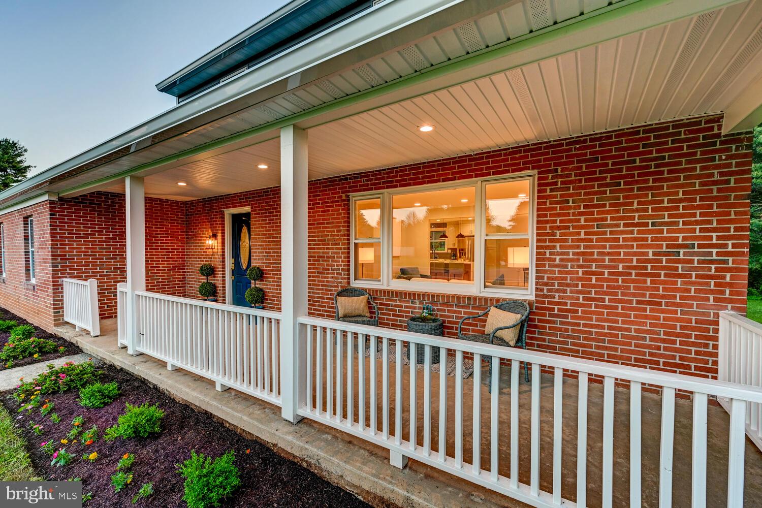 1516 LADY ANNE COURT