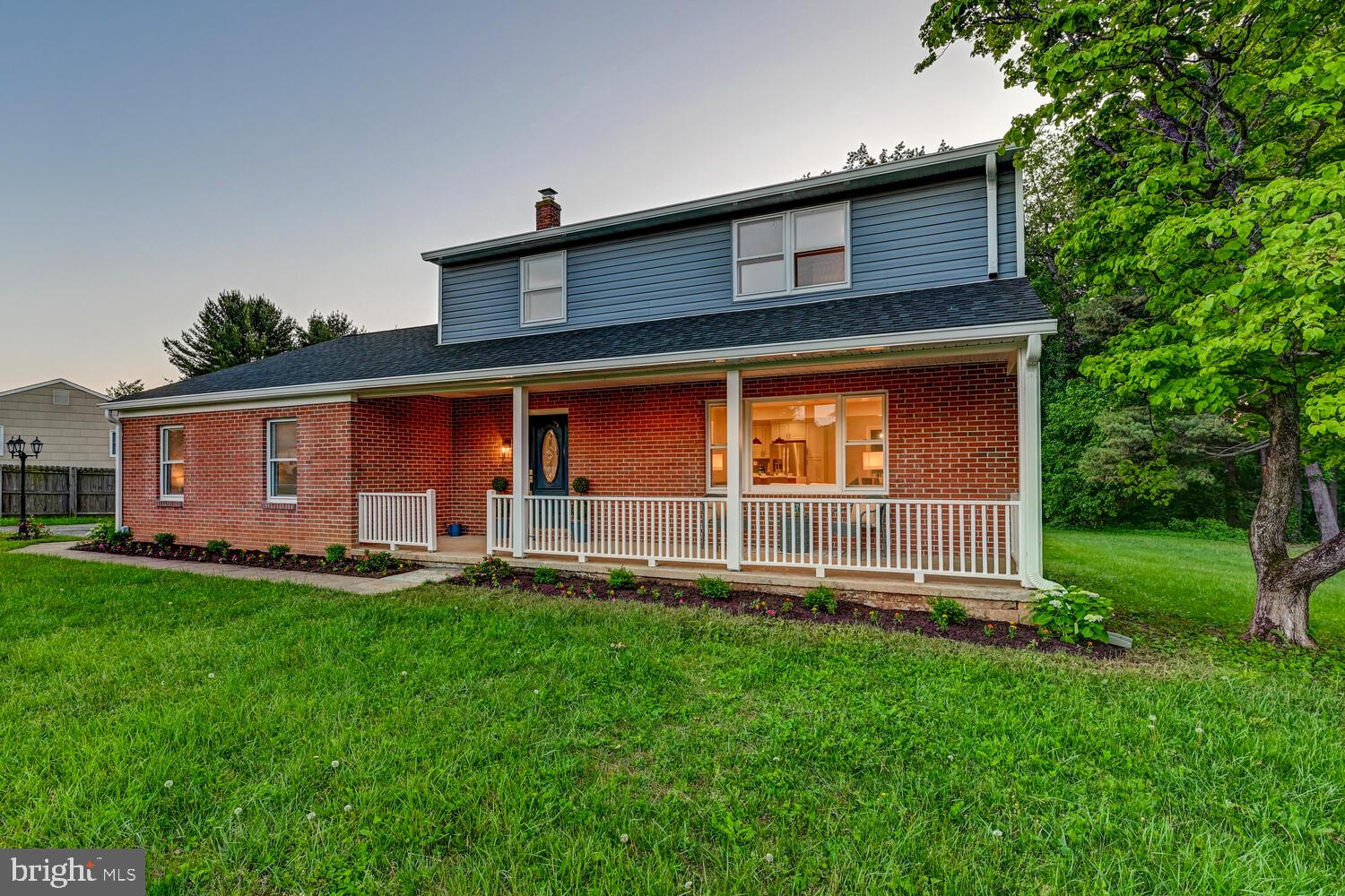 1516 LADY ANNE COURT