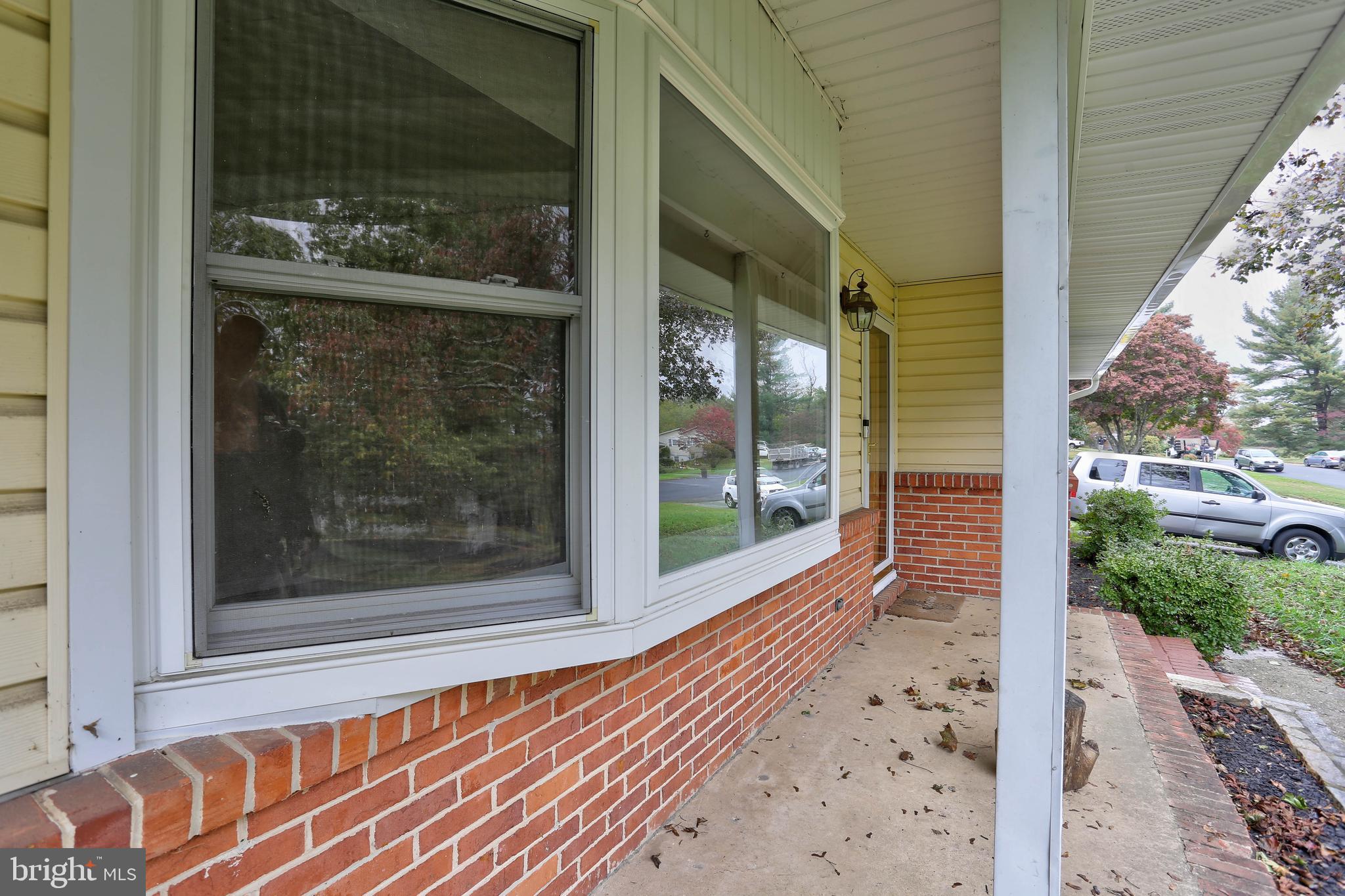 FAIRWAY HILLS - Residential Lease