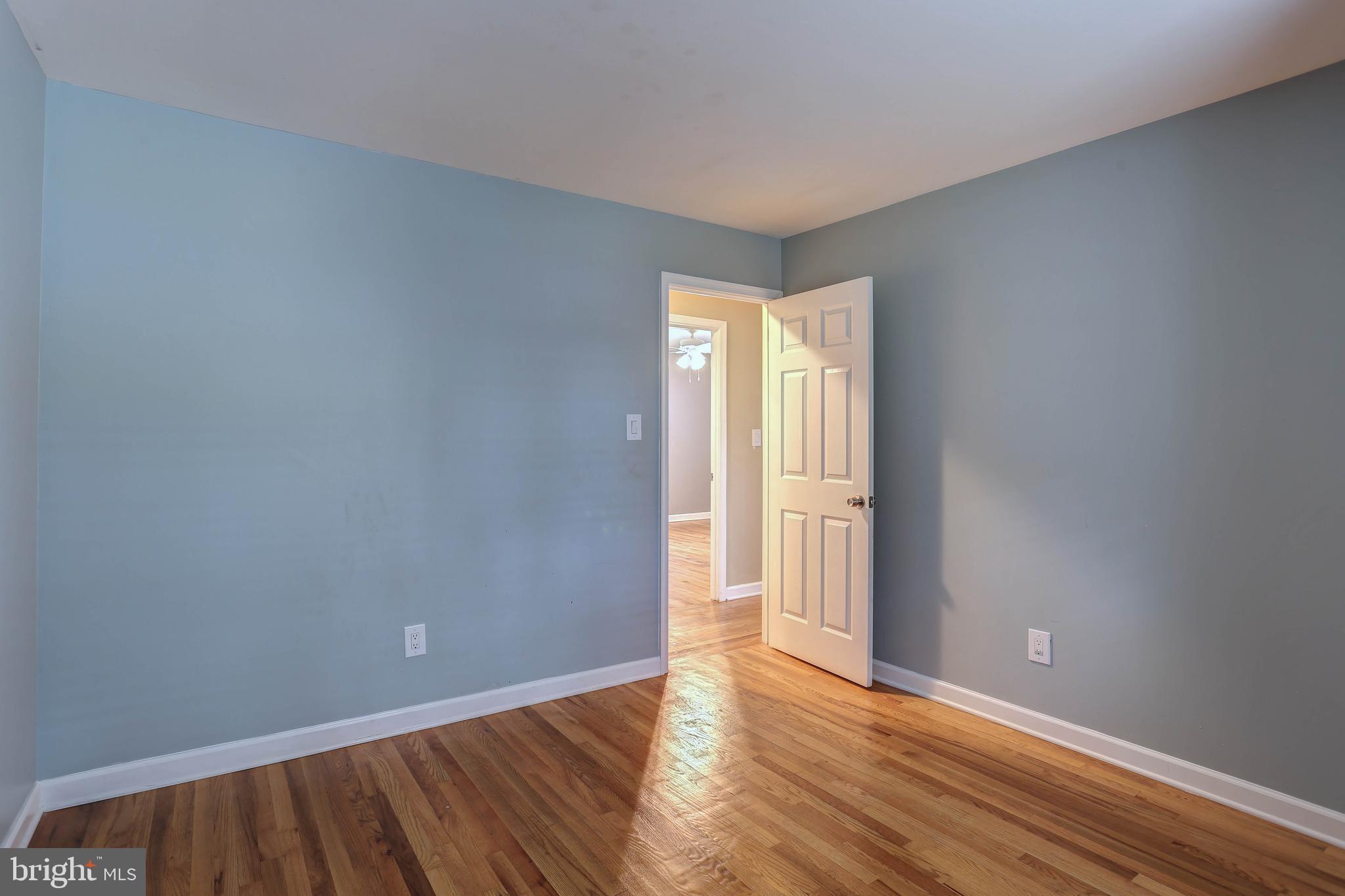 FAIRWAY HILLS - Residential Lease