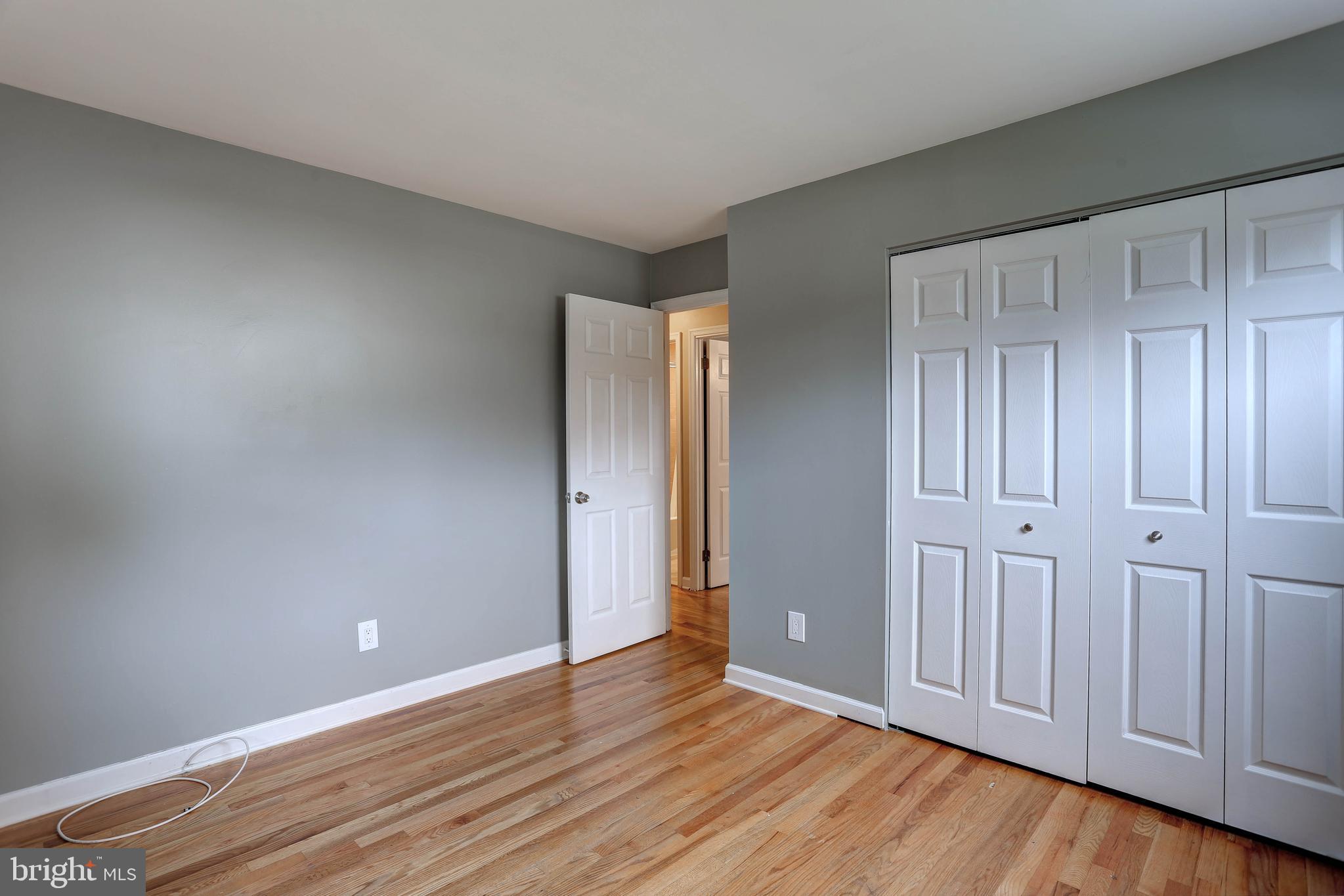 FAIRWAY HILLS - Residential Lease