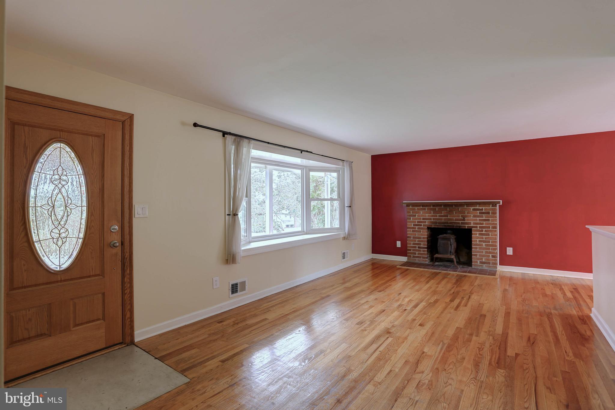 FAIRWAY HILLS - Residential Lease