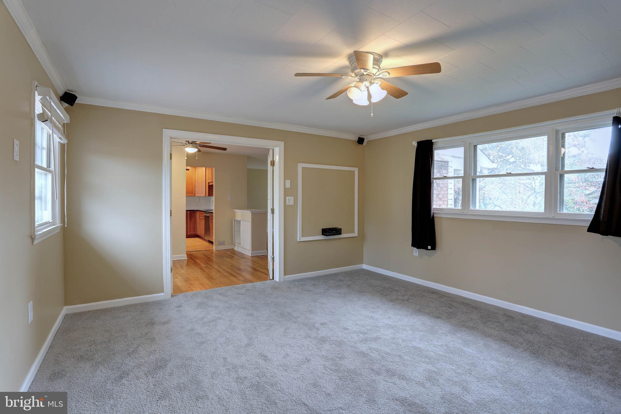 FAIRWAY HILLS - Residential Lease