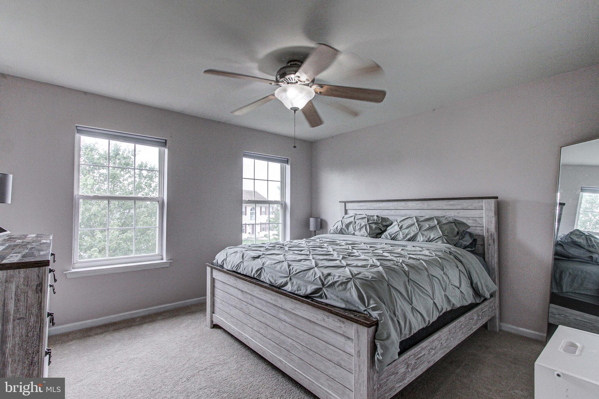 REGENCY MANOR - Residential