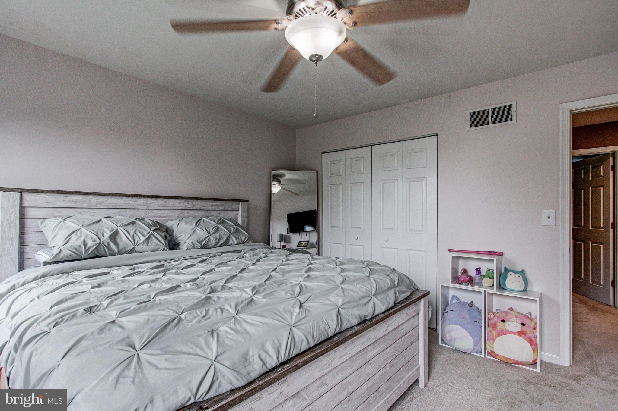 REGENCY MANOR - Residential