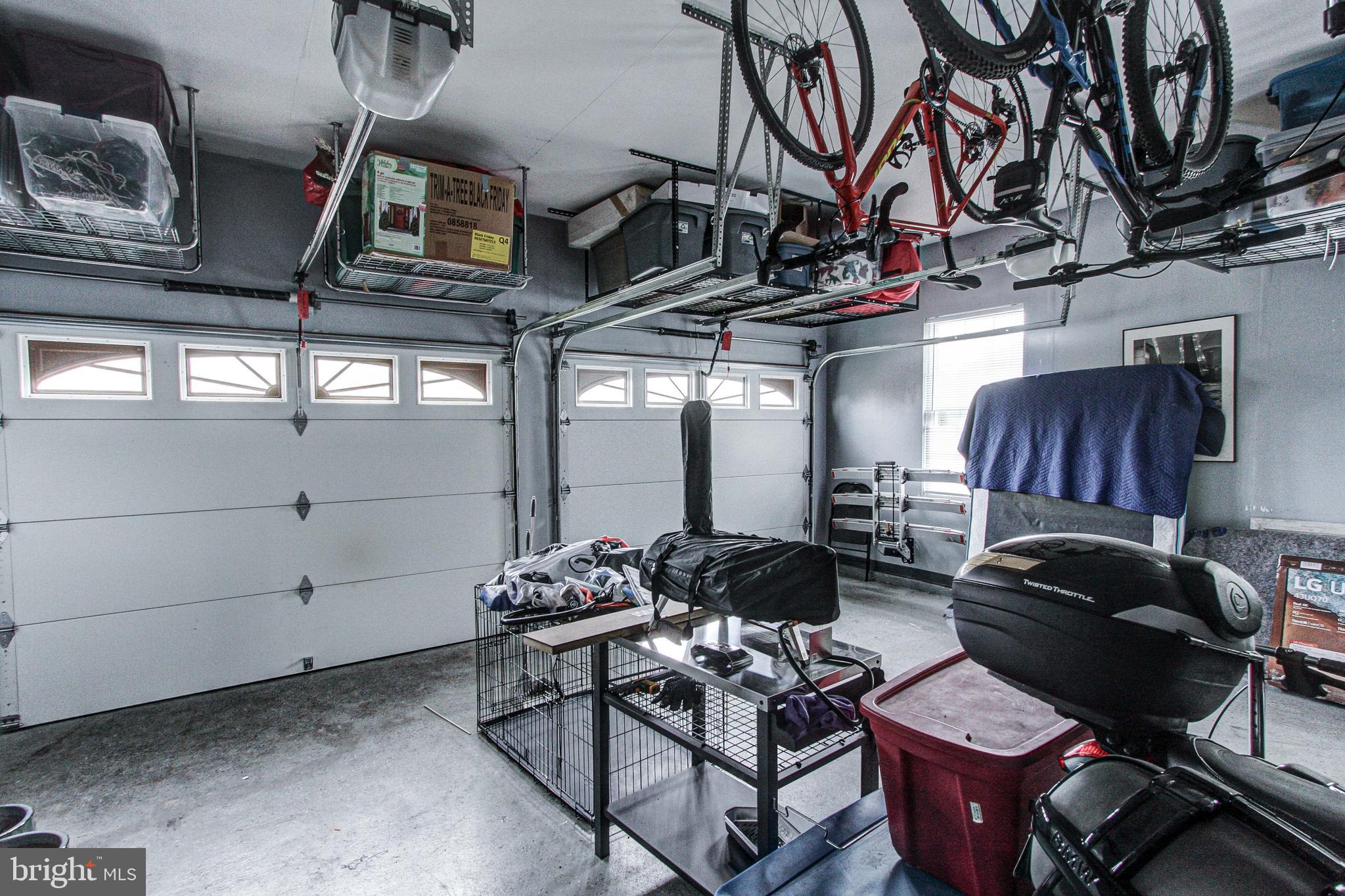 REGENCY MANOR - Residential