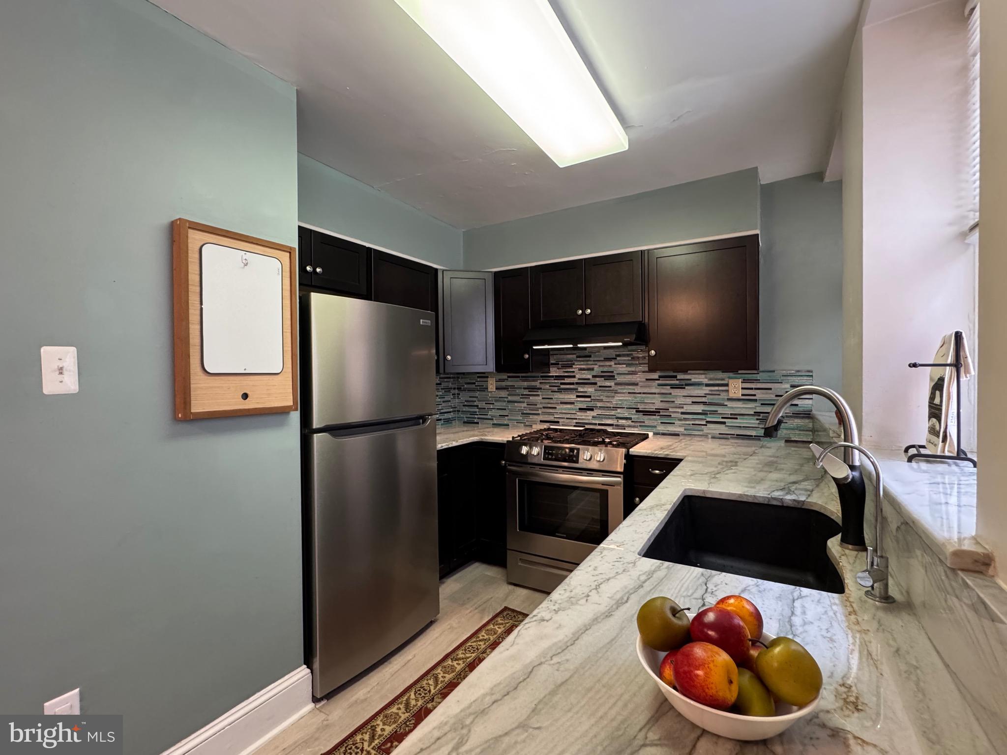 UNIVERSITY CITY - Residential