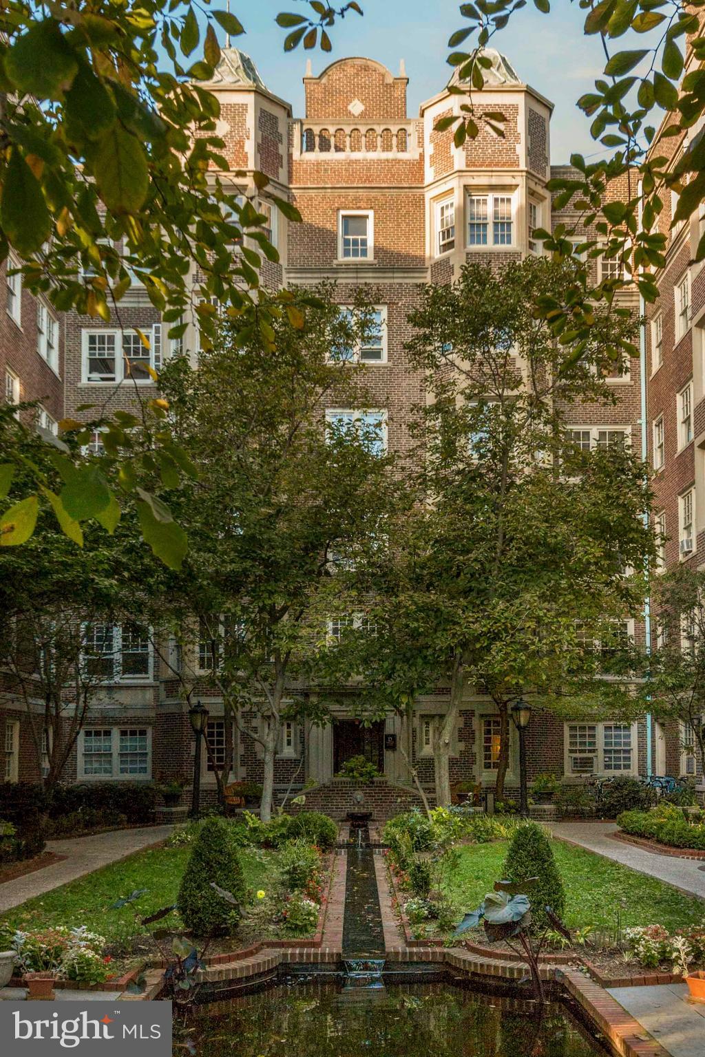 UNIVERSITY CITY - Residential