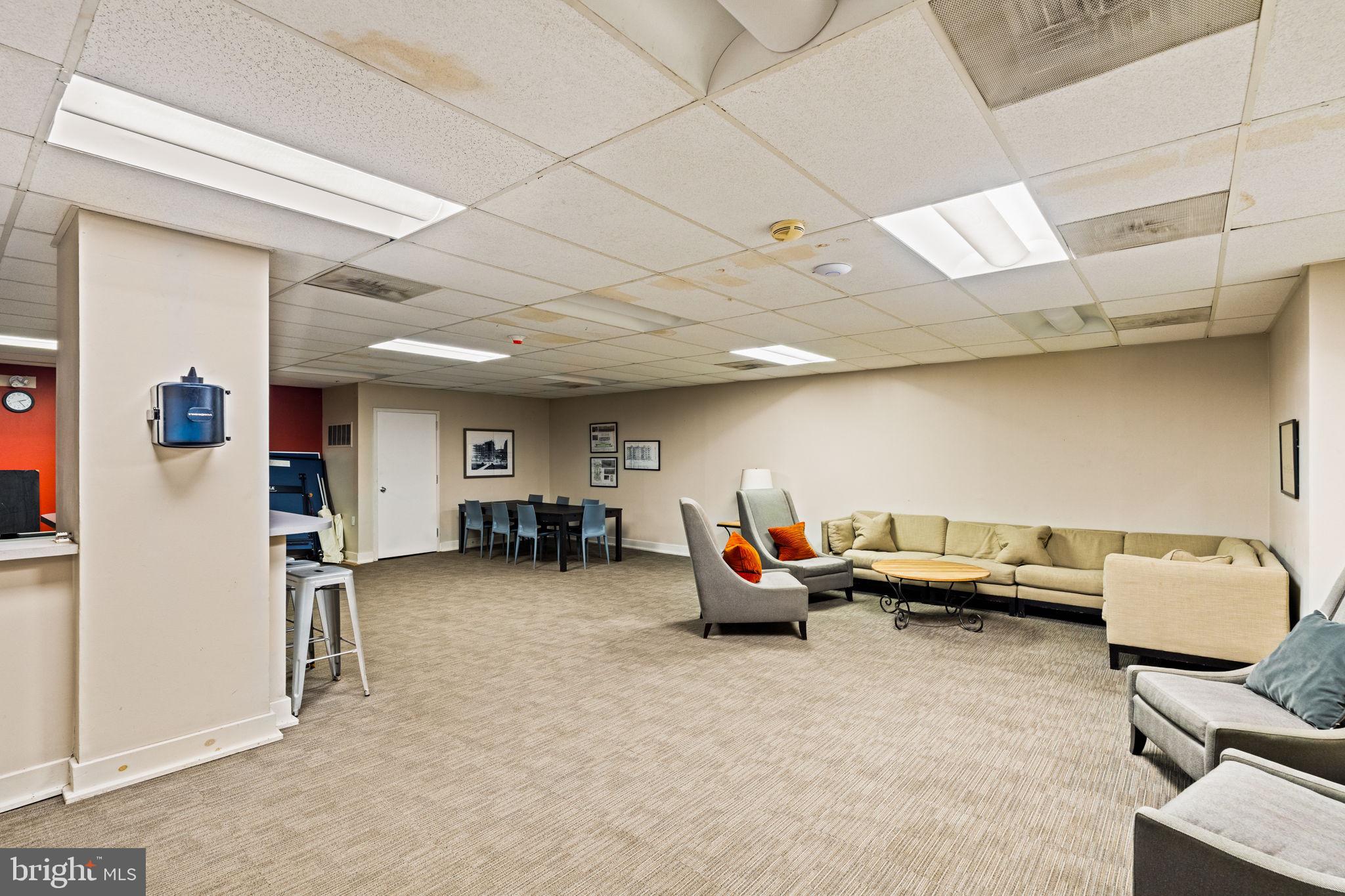 UNIVERSITY CITY - Residential