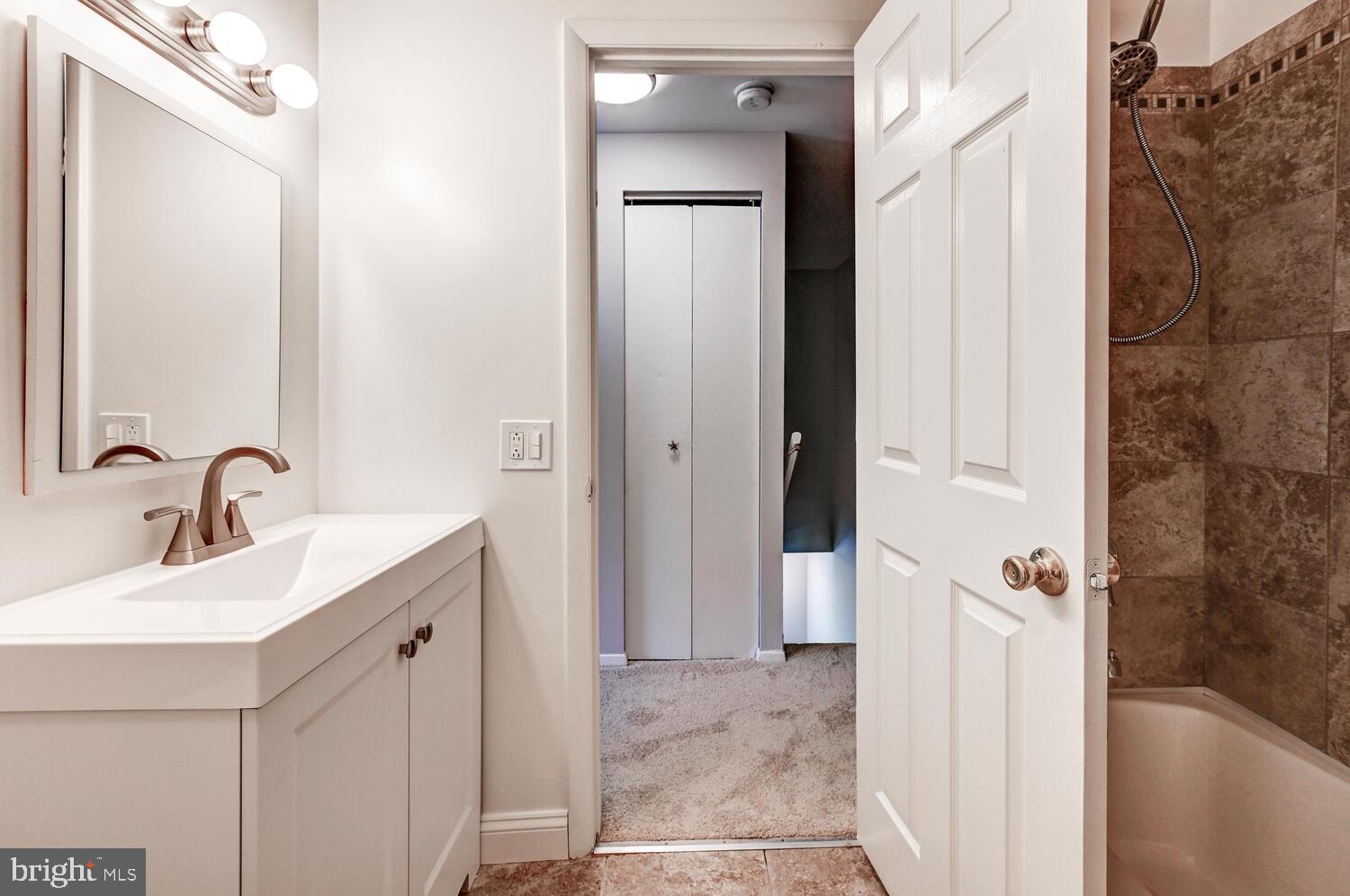 BROOKSHIRE - Residential