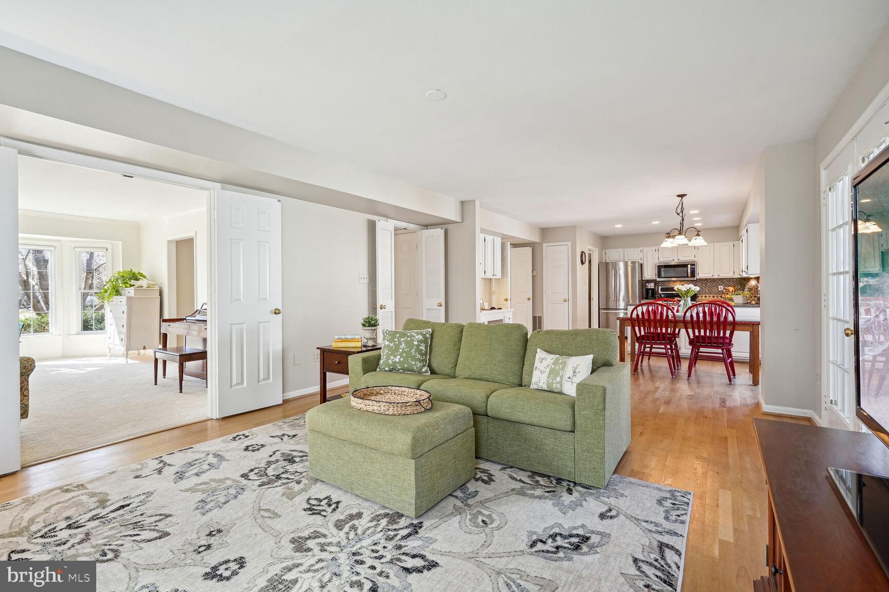 COUNTRYSIDE - Residential