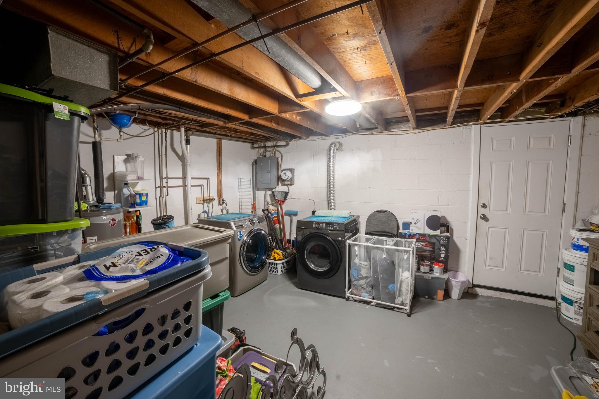 CHARLESMONT - Residential