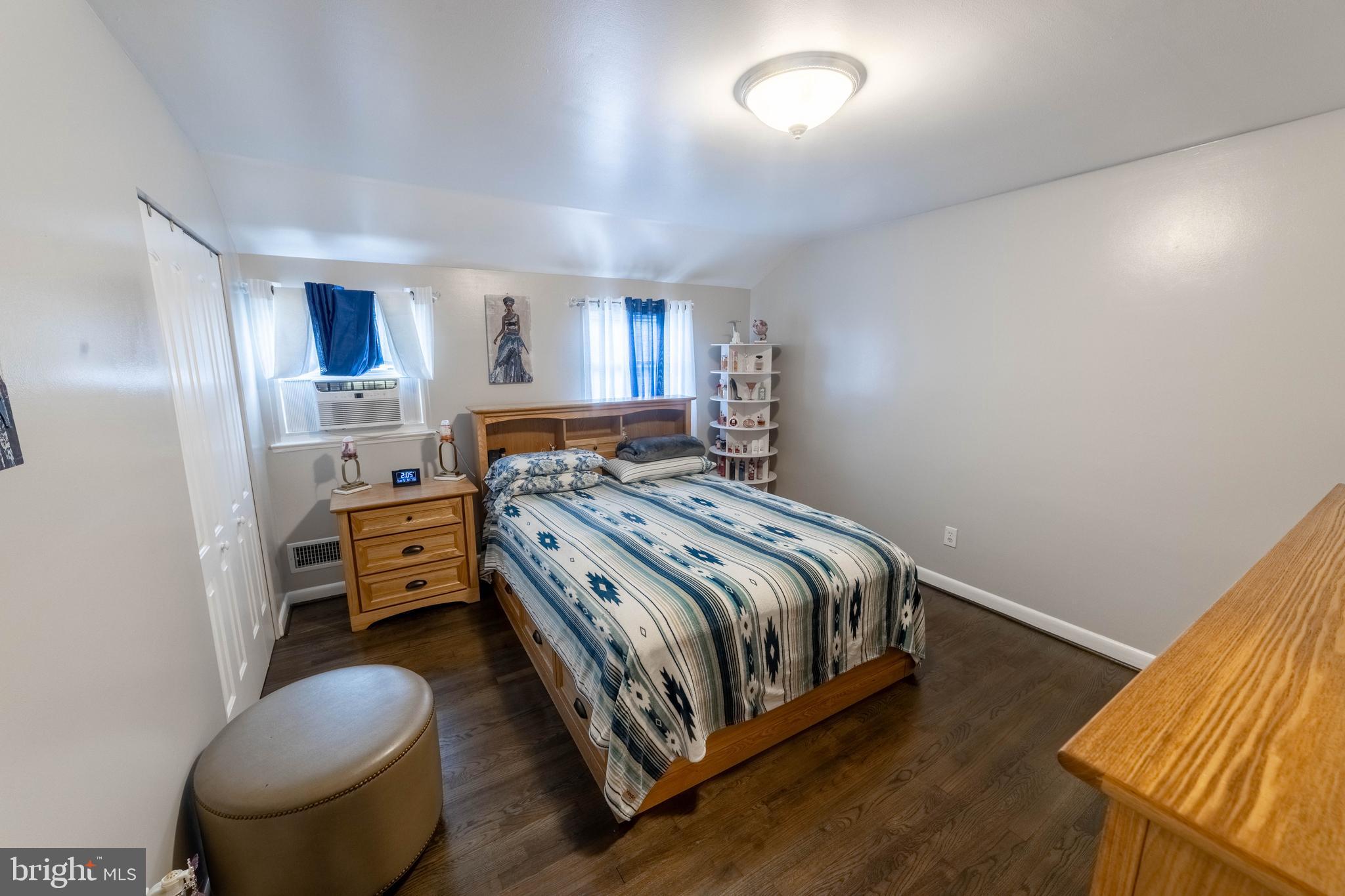 CHARLESMONT - Residential