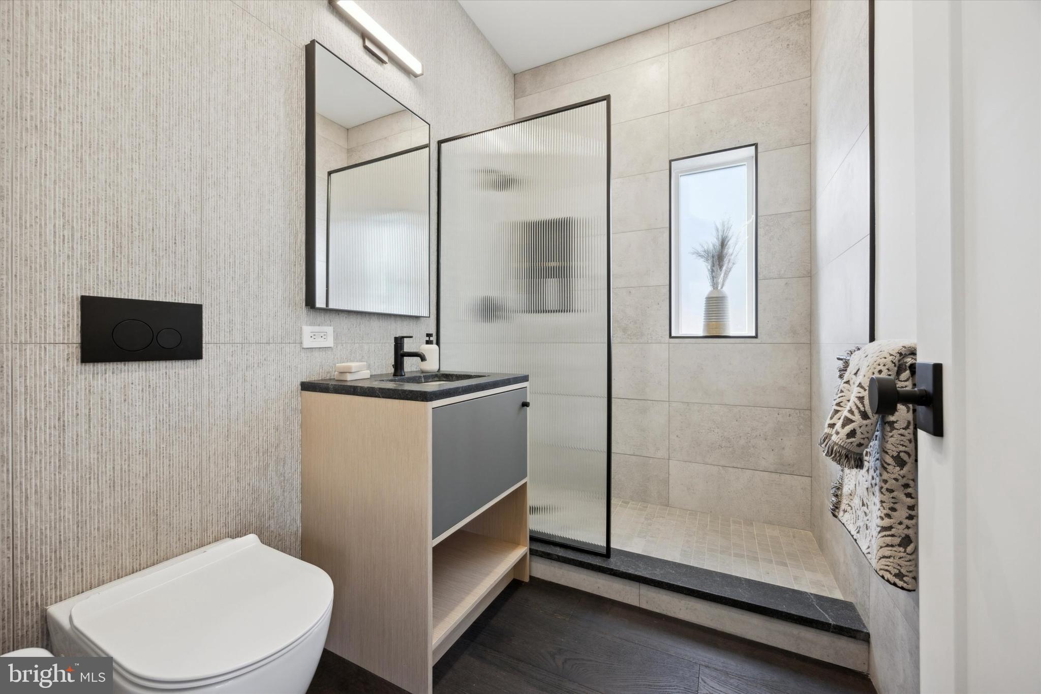 SOLEBURY MOUNT EST - Residential