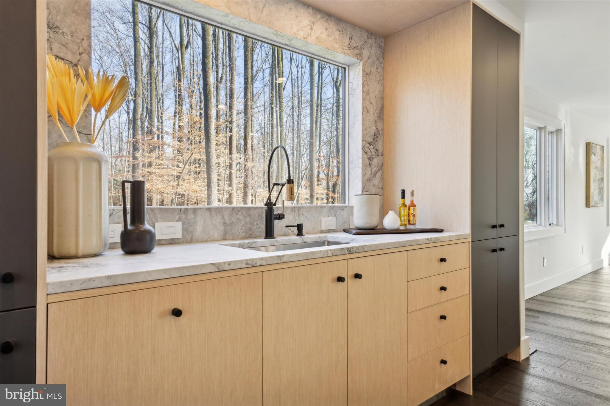 SOLEBURY MOUNT EST - Residential