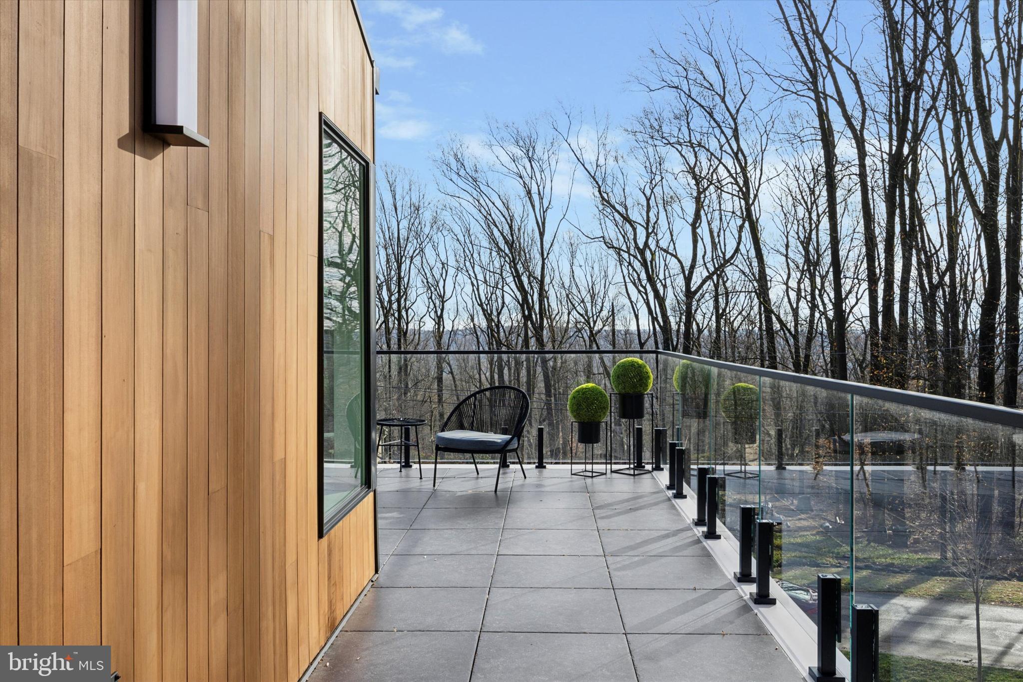 SOLEBURY MOUNT EST - Residential