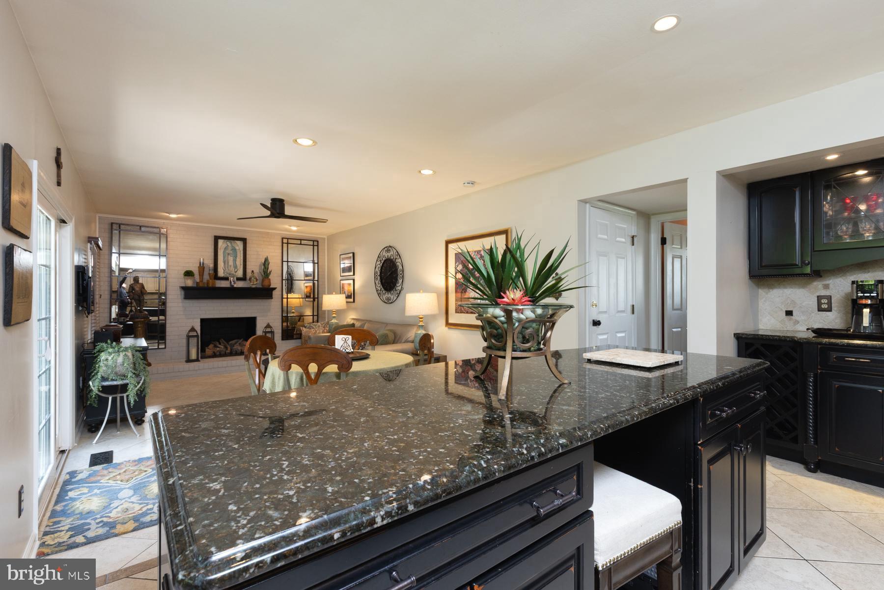 JACKSON MANOR - Residential