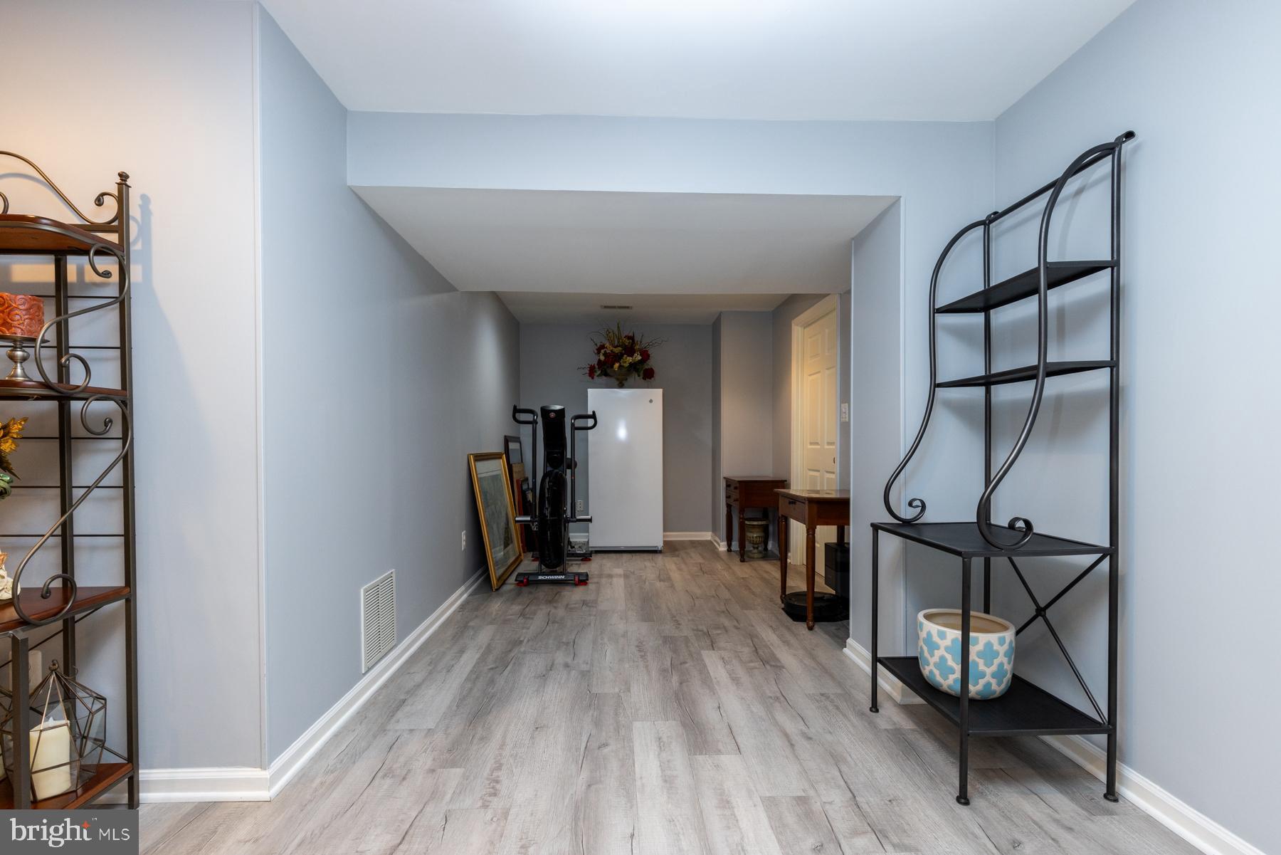 JACKSON MANOR - Residential