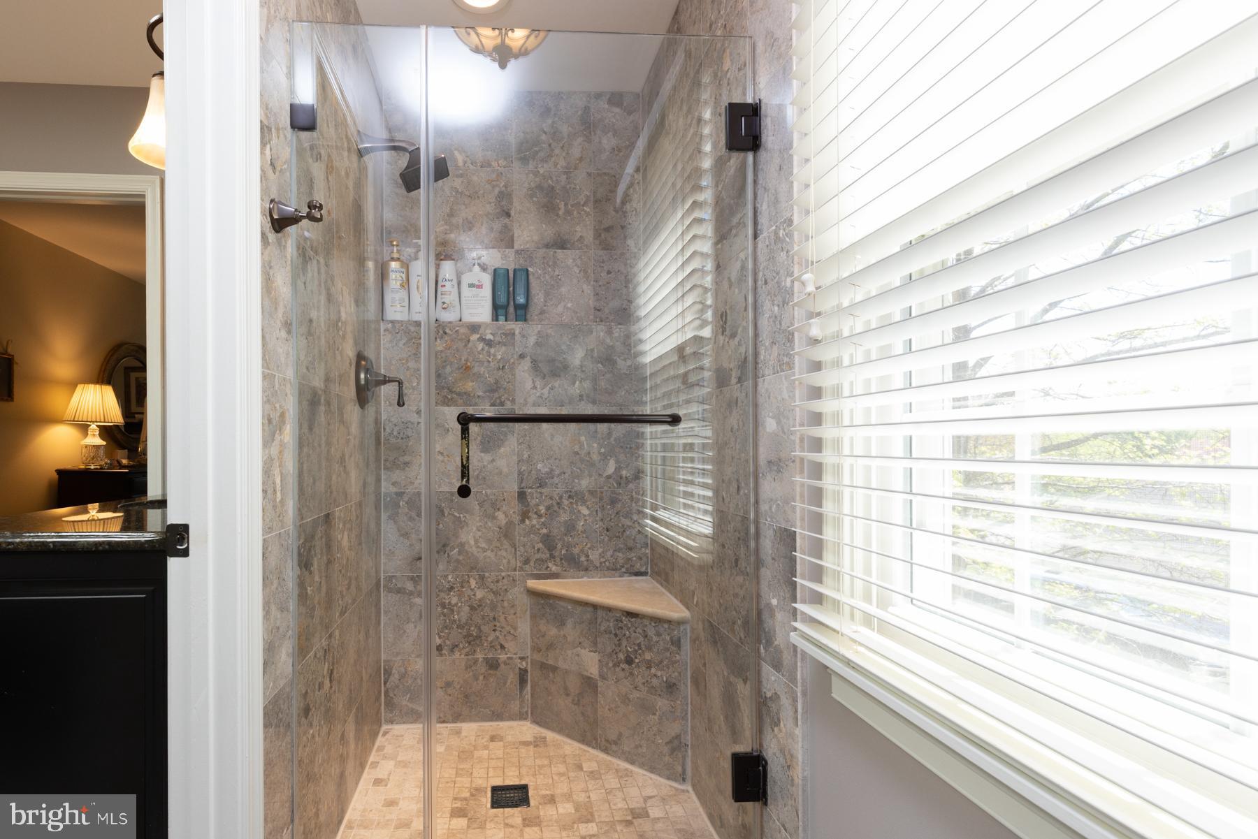 JACKSON MANOR - Residential