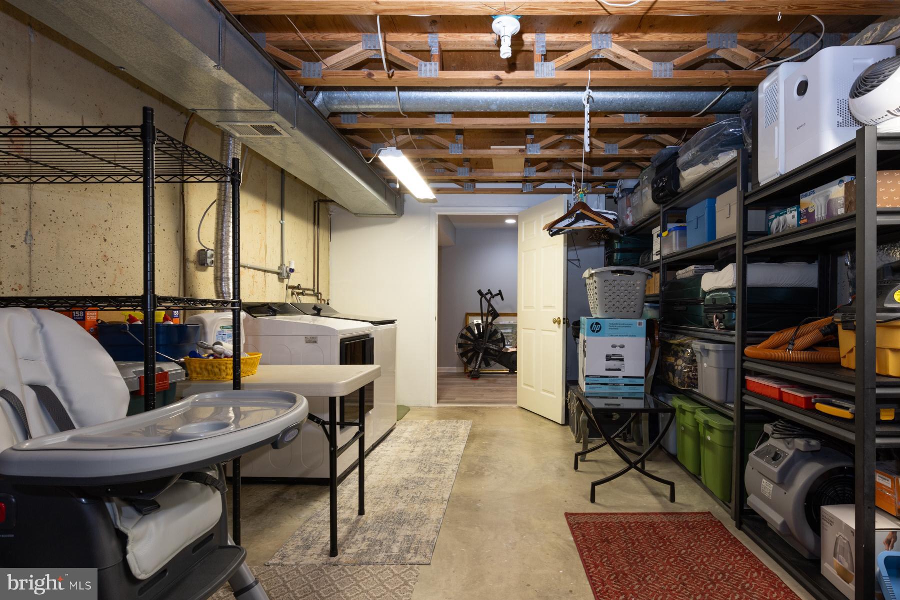 JACKSON MANOR - Residential