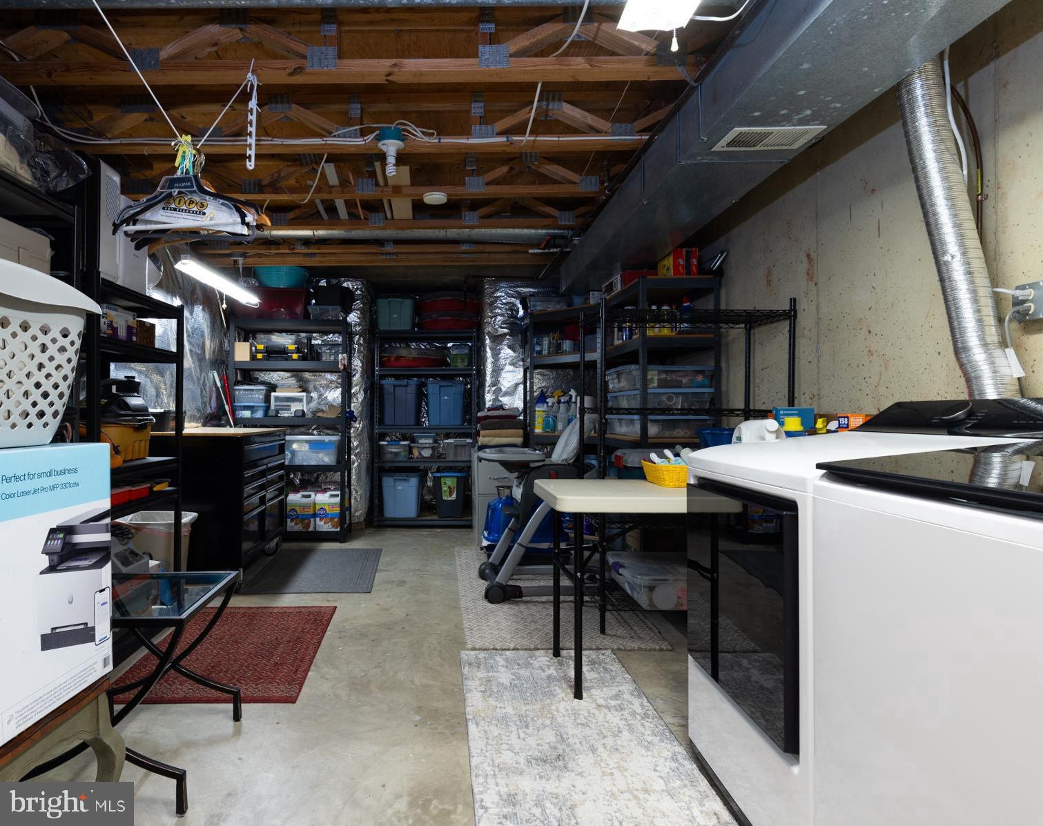 JACKSON MANOR - Residential