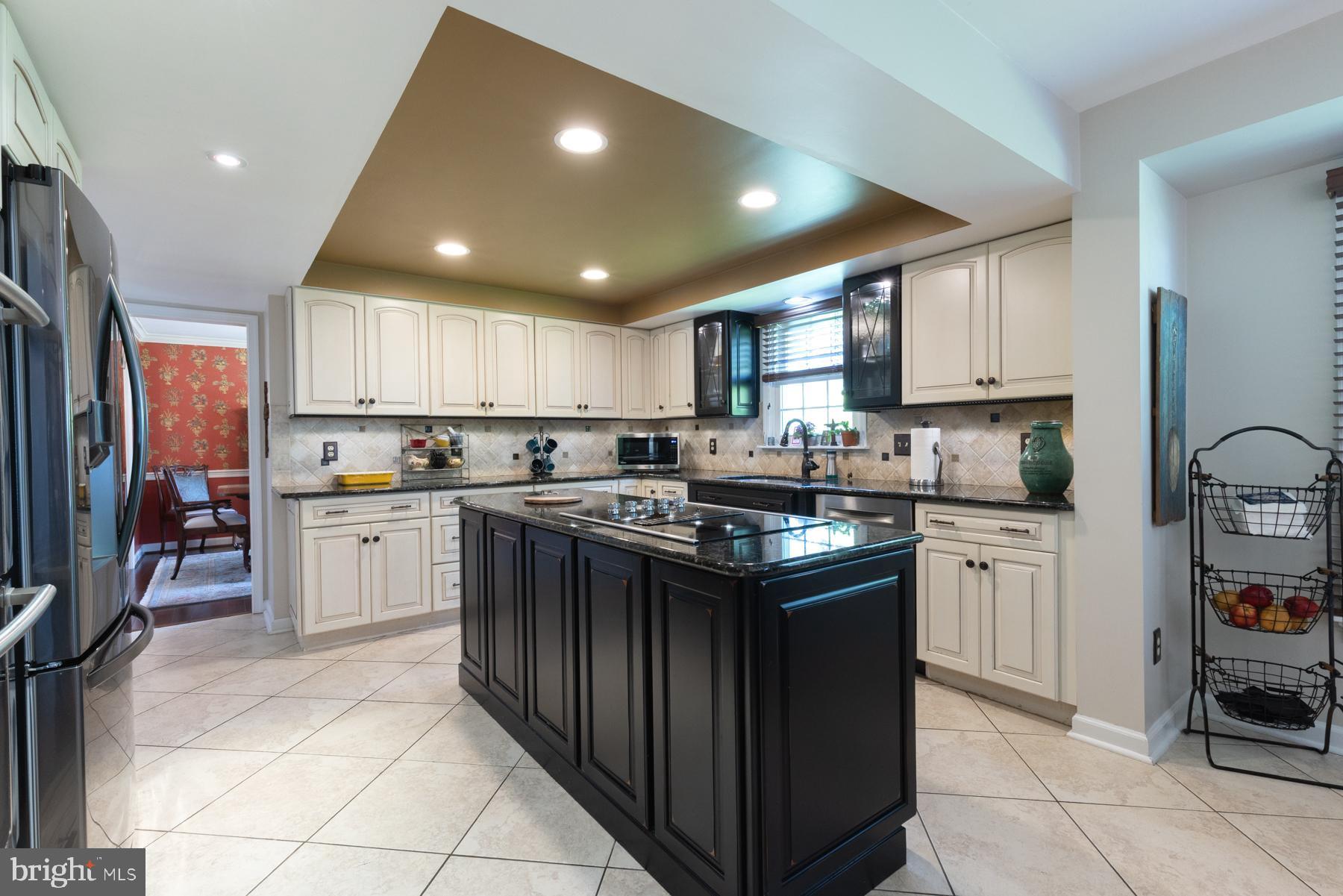 JACKSON MANOR - Residential