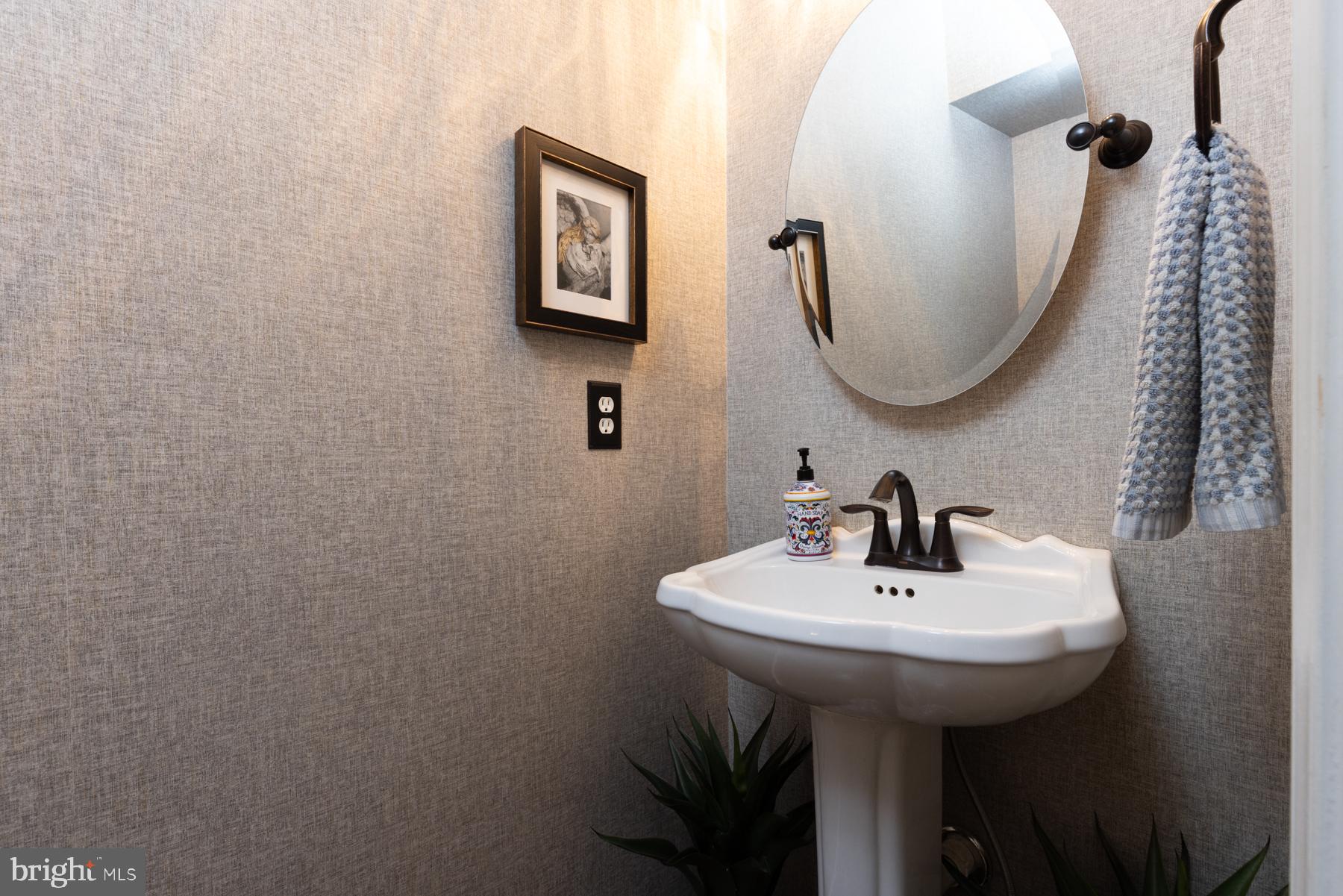 JACKSON MANOR - Residential