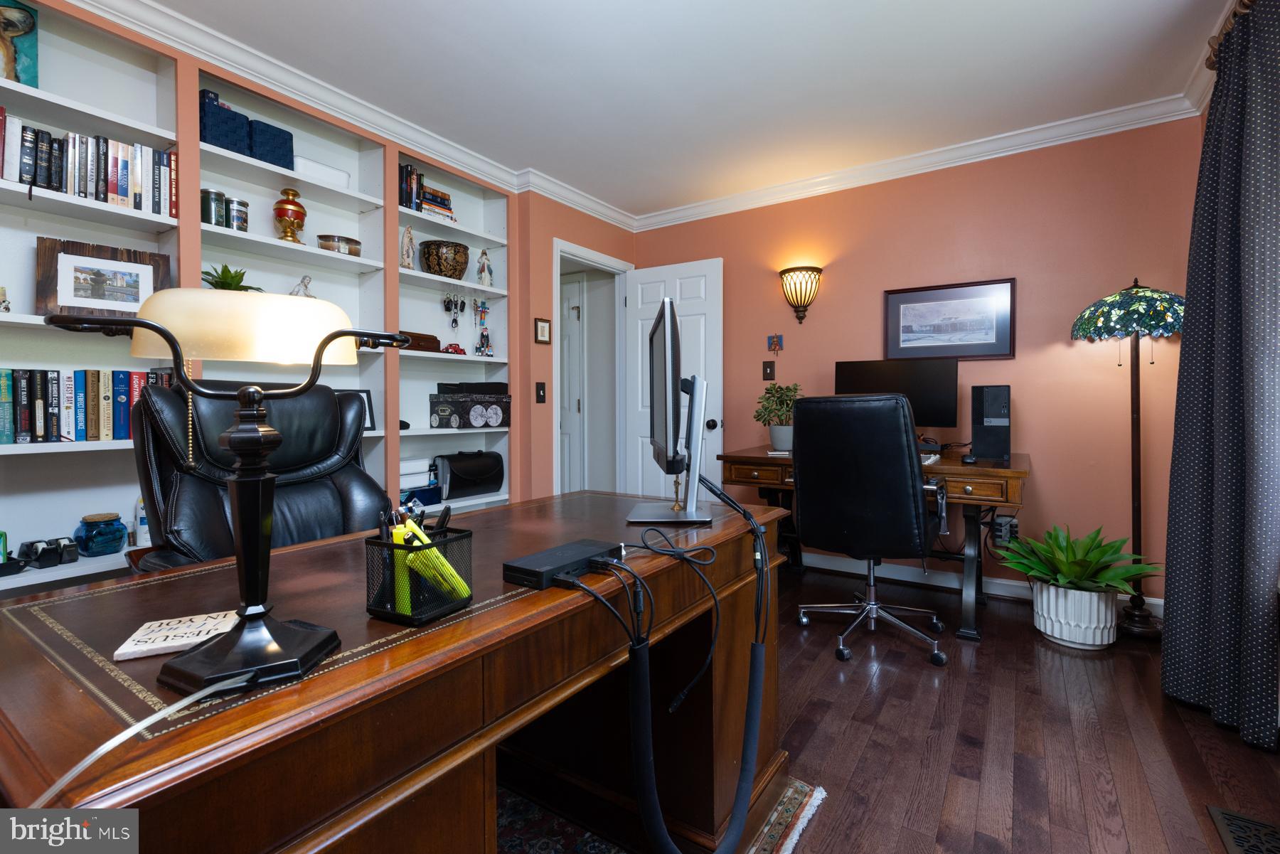 JACKSON MANOR - Residential