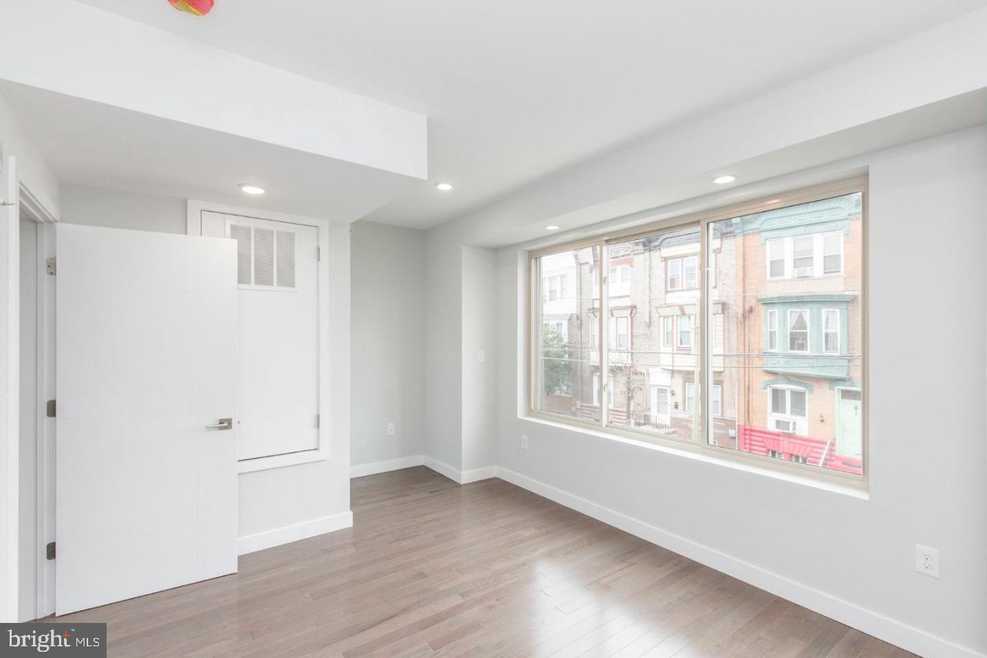 POINT BREEZE - Residential Lease